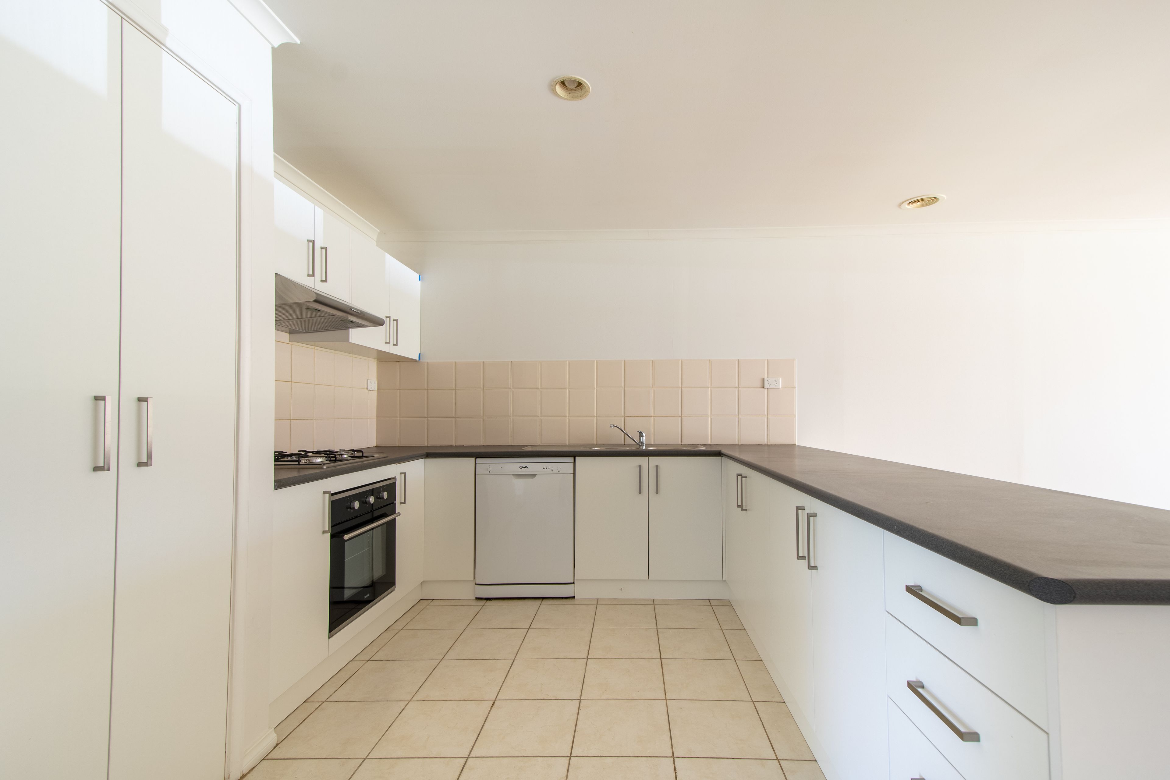 21/292 Mckimmies Road, Mill Park, VIC 3082