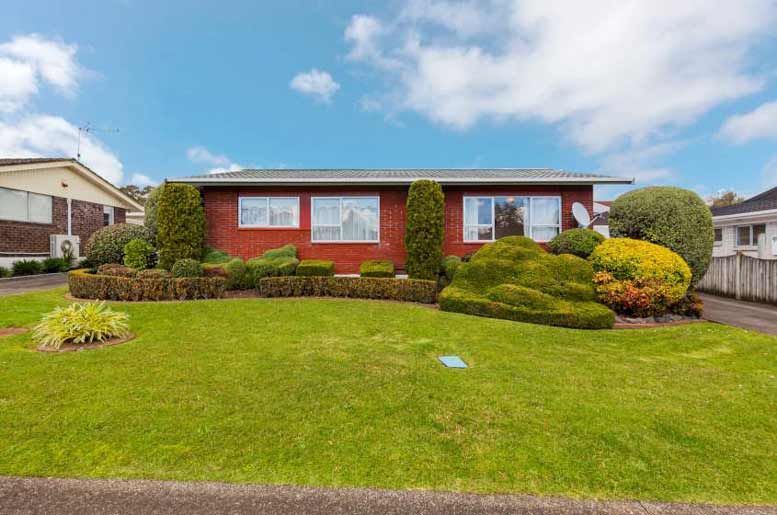 1/7 Ballater Place, Highland Park, Manukau City