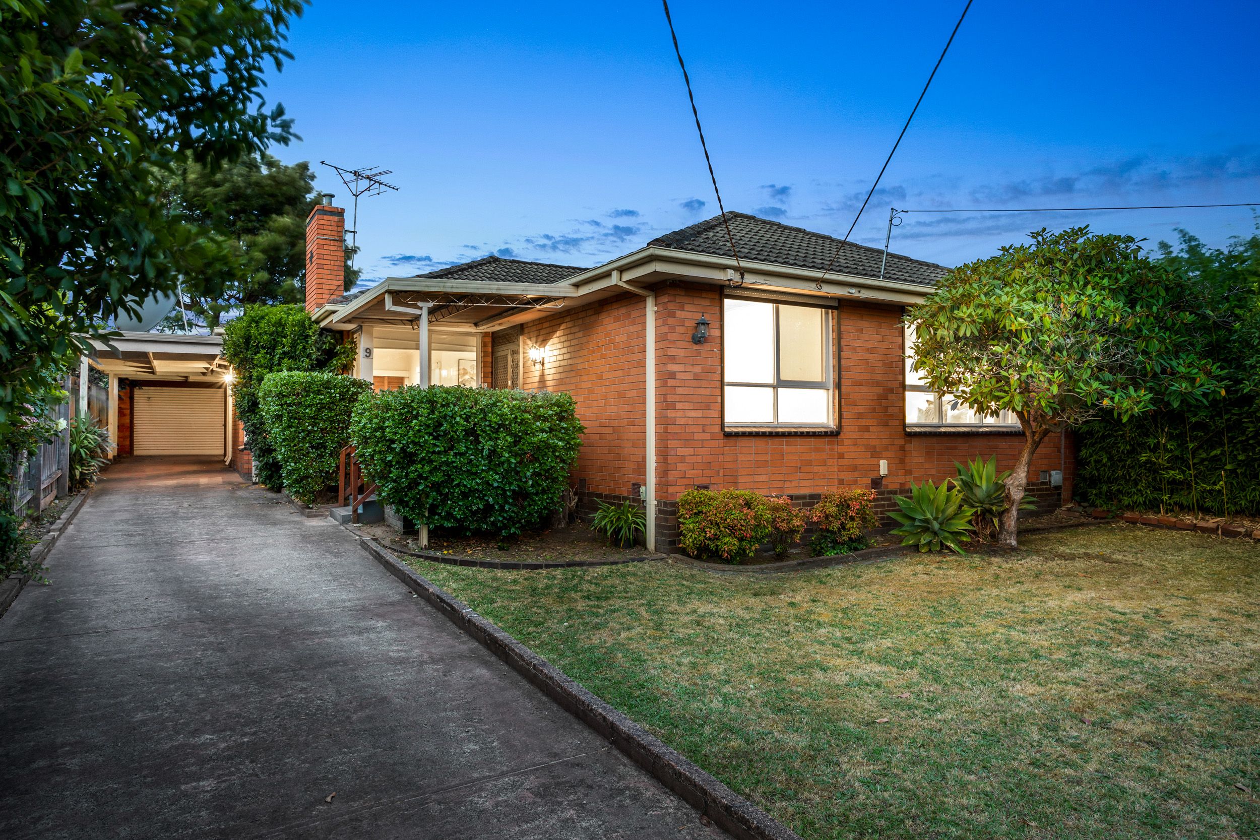 9 Joan Crescent, Burwood East, VIC 3151