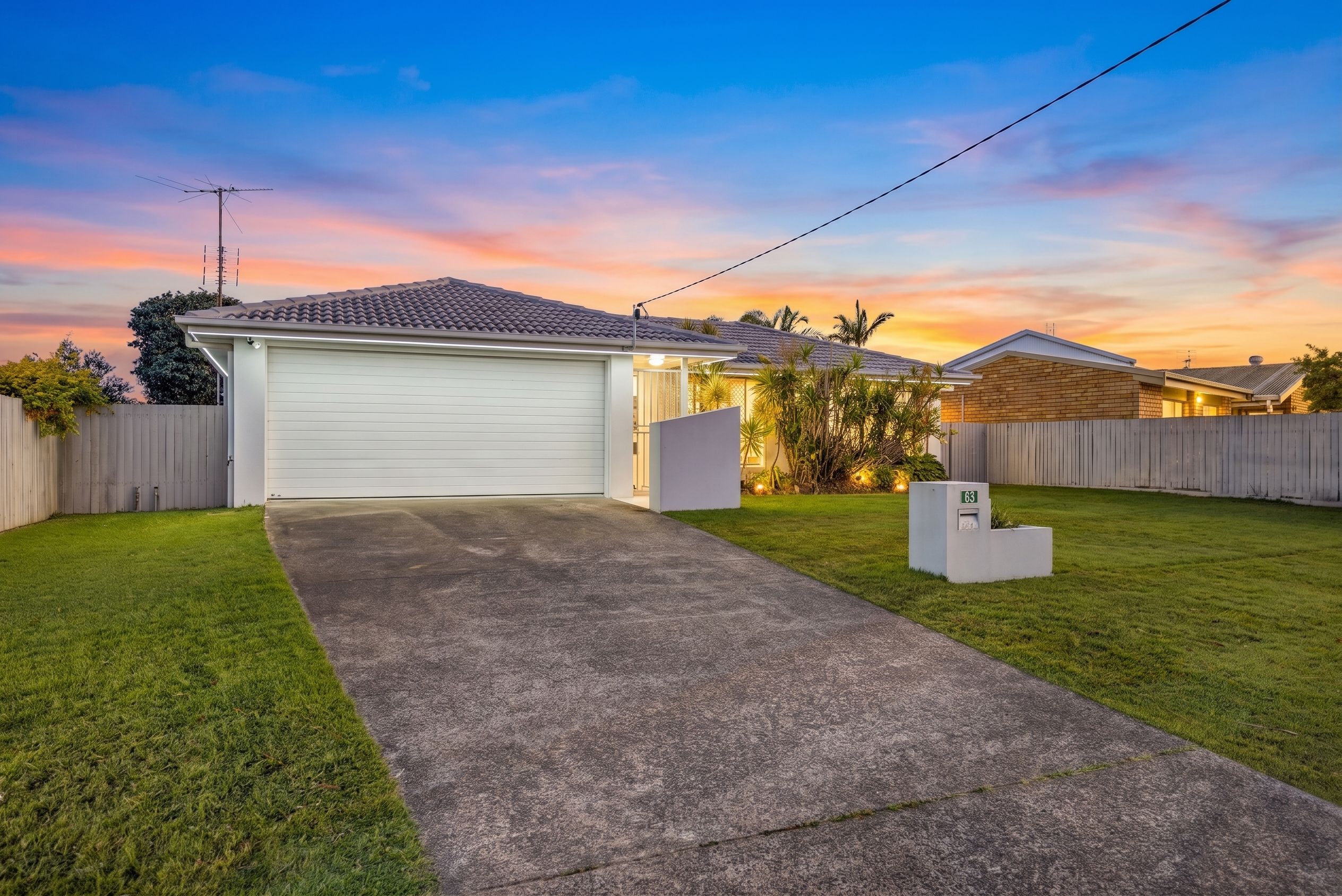 63 Lapoinya Crescent, Warana, QLD 4575