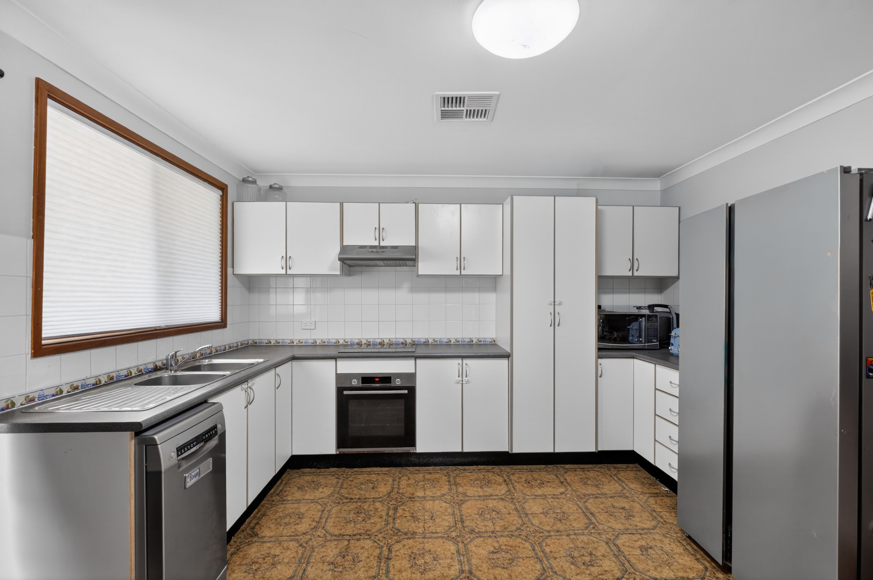 2/58 Parliament Road, Macquarie Fields, NSW 2564
