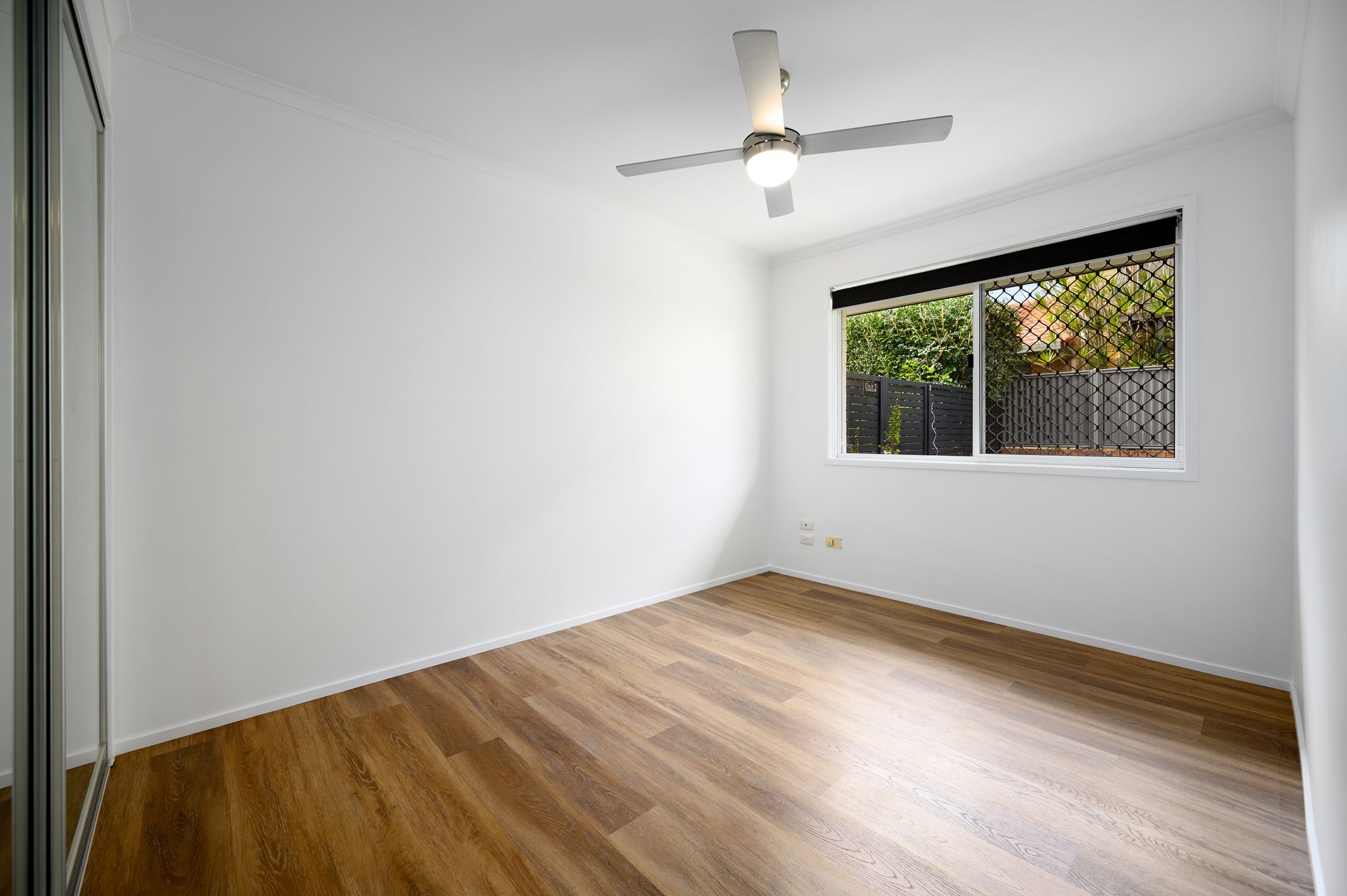 1/37 Milton Avenue — photo 8 of 16