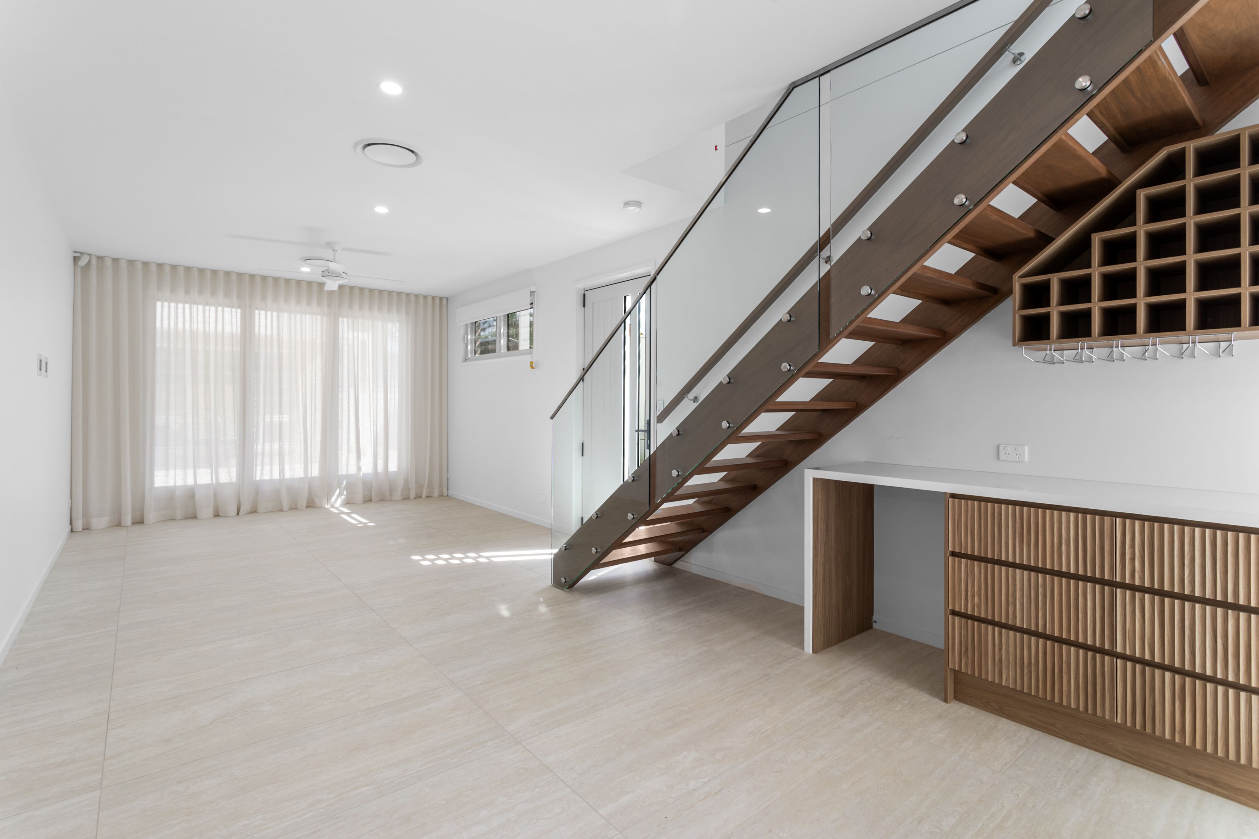 3/2-4 Collins Street — photo 4 of 17