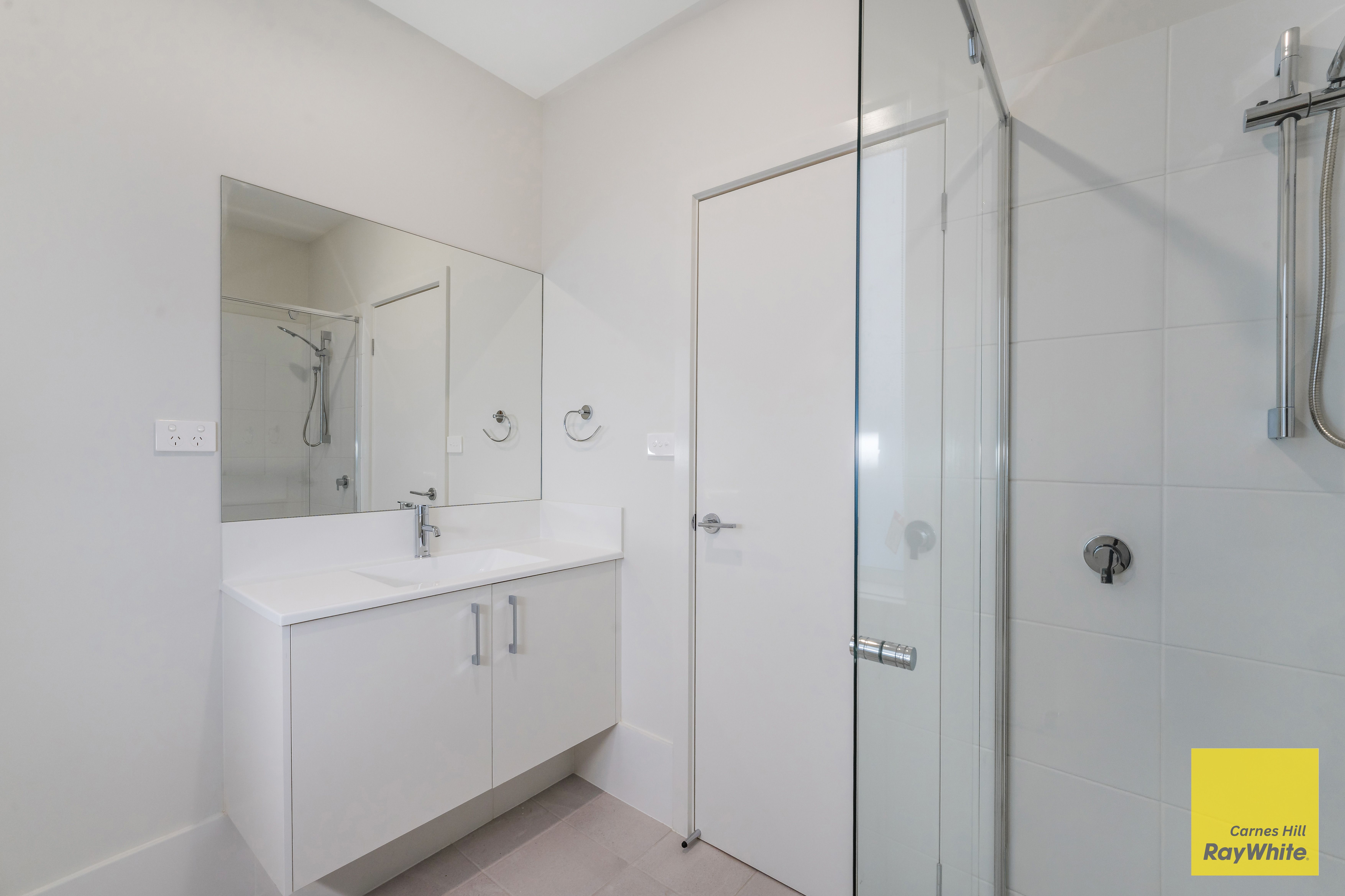 21A Lores Street — photo 7 of 10