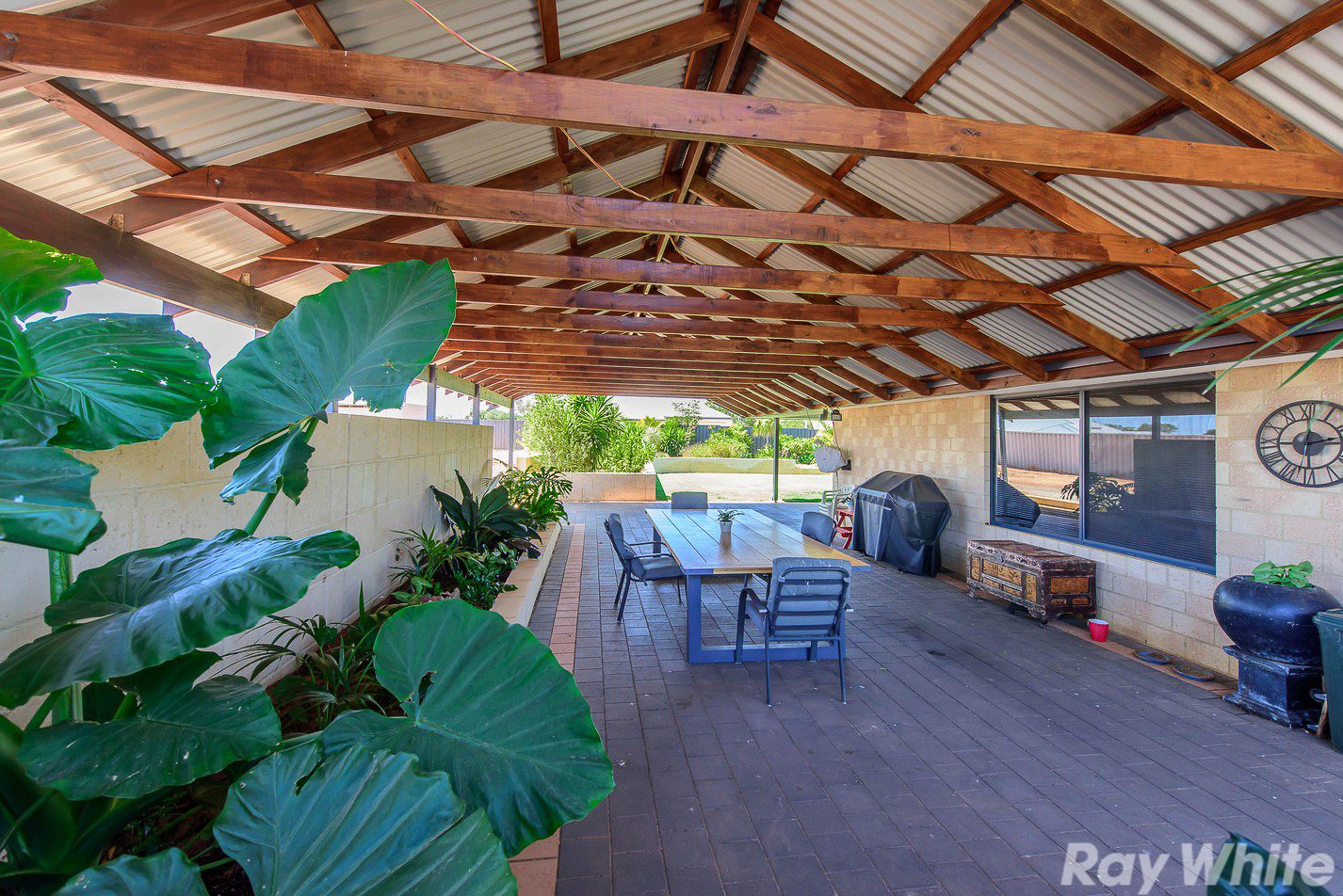 4 Bottlebrush Close, Woorree, WA 6530