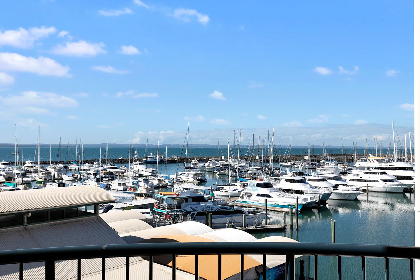 Unit 407 Mantra Resort, Buccaneer Drive, Urangan, QLD 4655