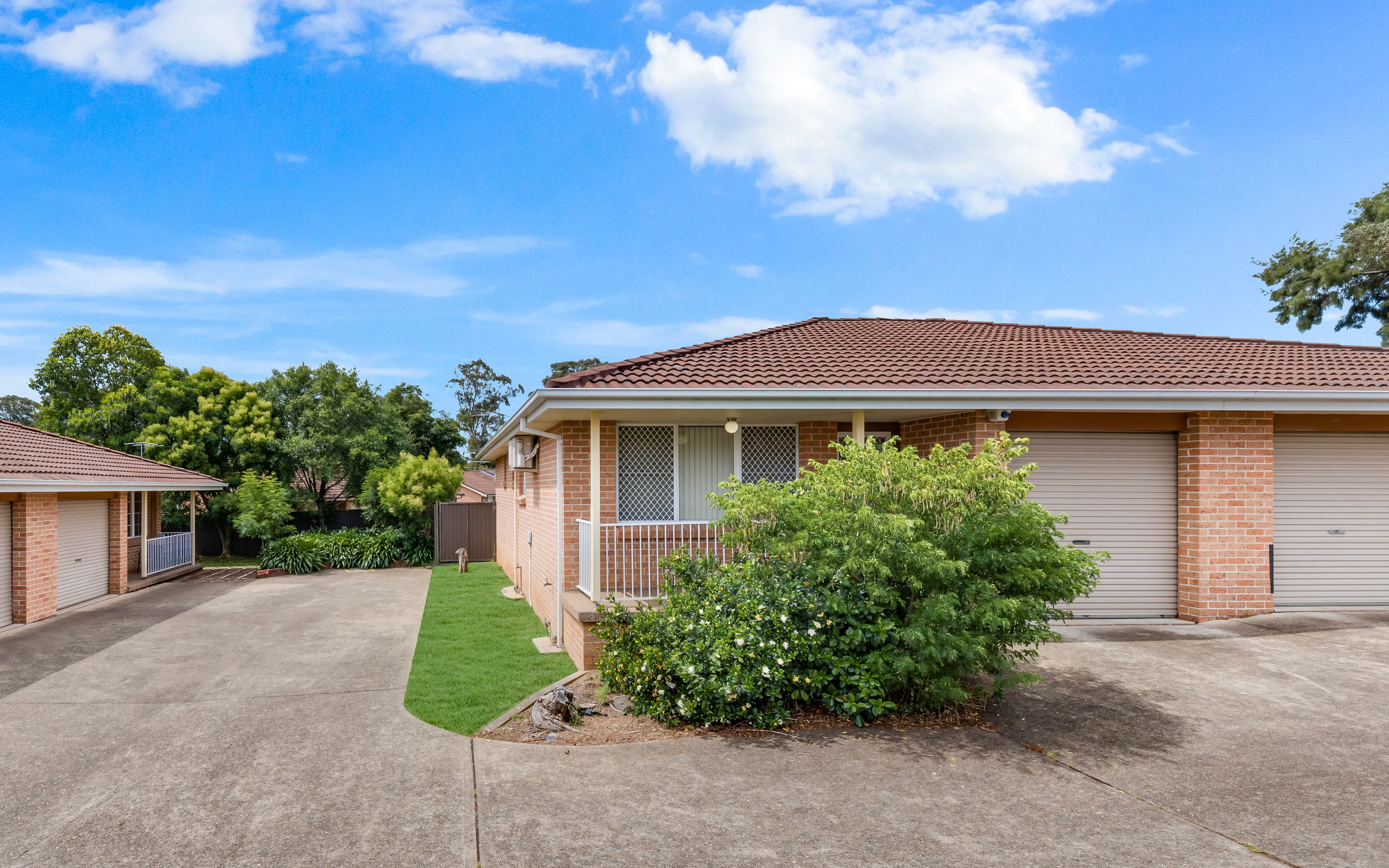 4 Bensley Road, Macquarie Fields NSW 2564