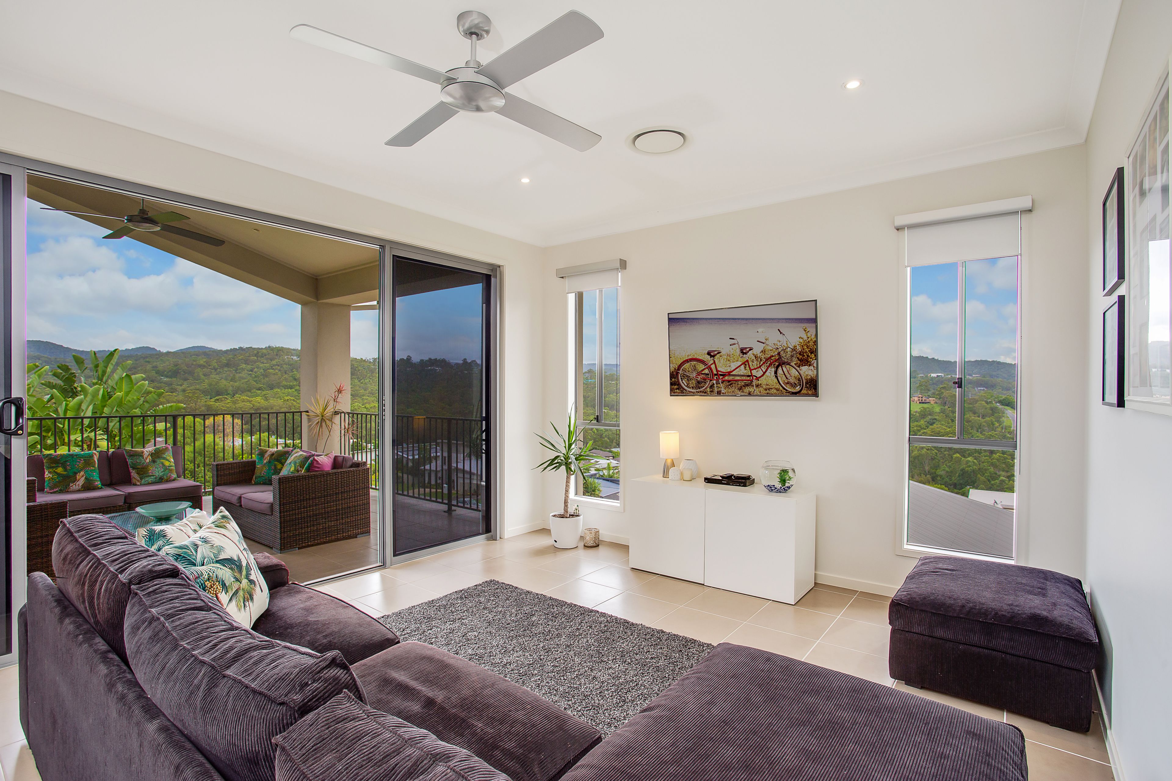 35 Emerson Drive, Bonogin QLD 4213