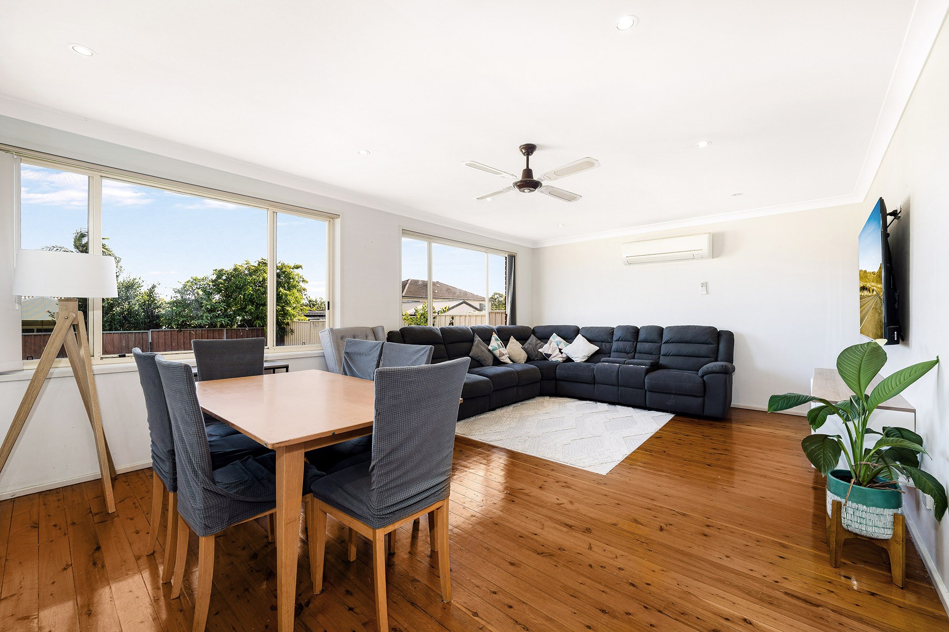 8 Chauvel Avenue, Milperra, NSW 2214