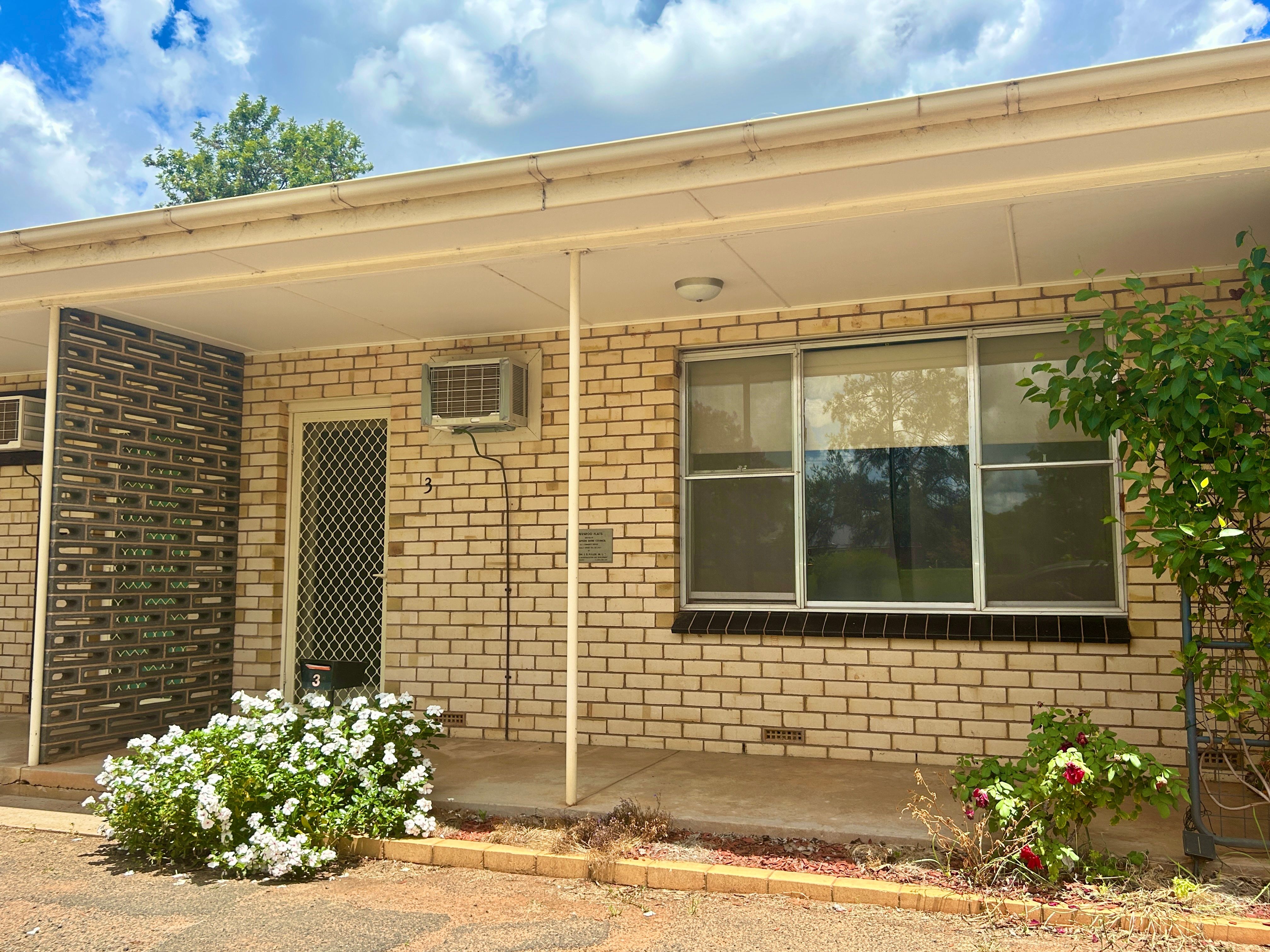 3/176 Cowabbie Street, Coolamon, NSW 2701