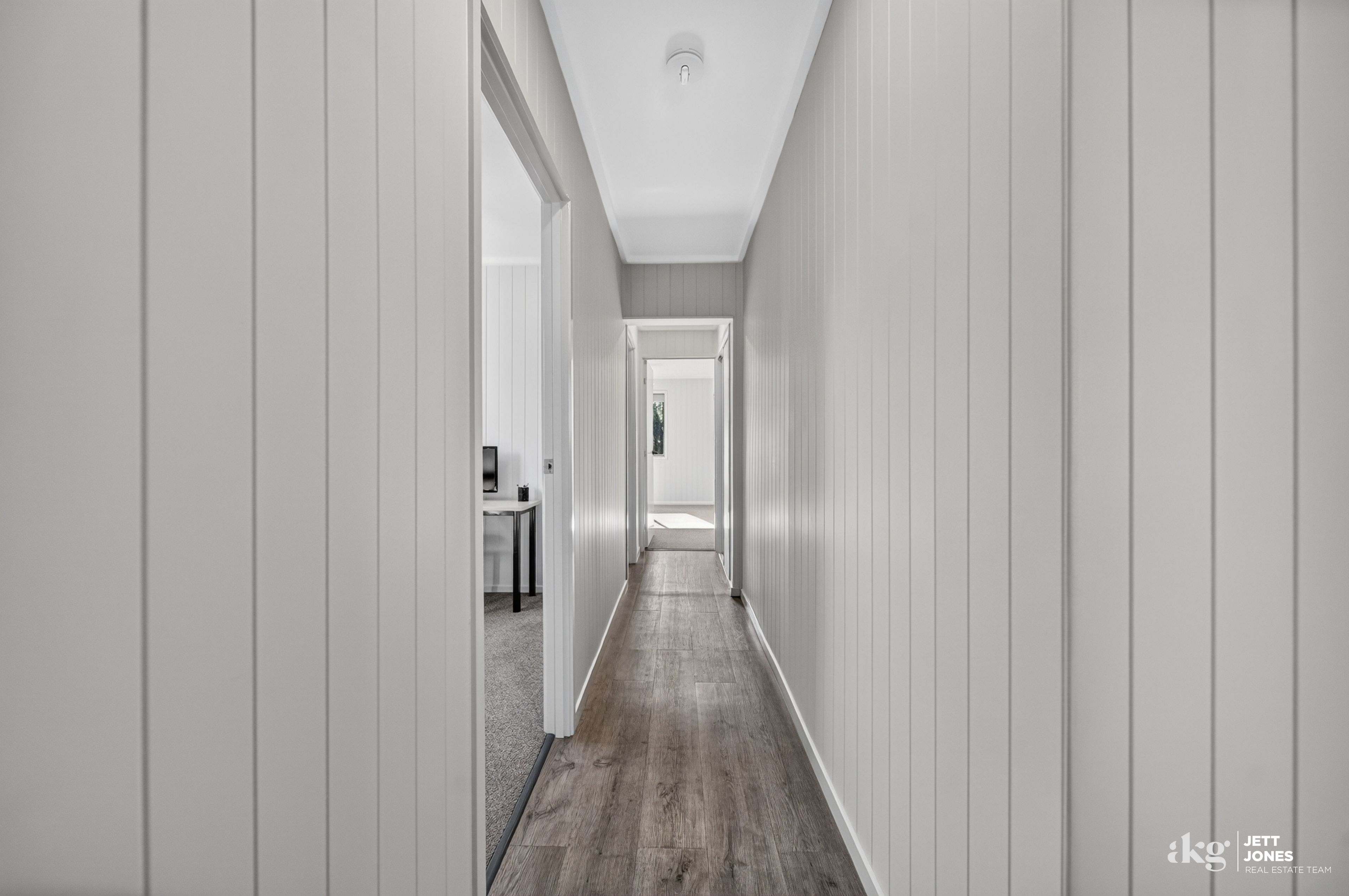 20-28 Riverina Court — photo 15 of 30