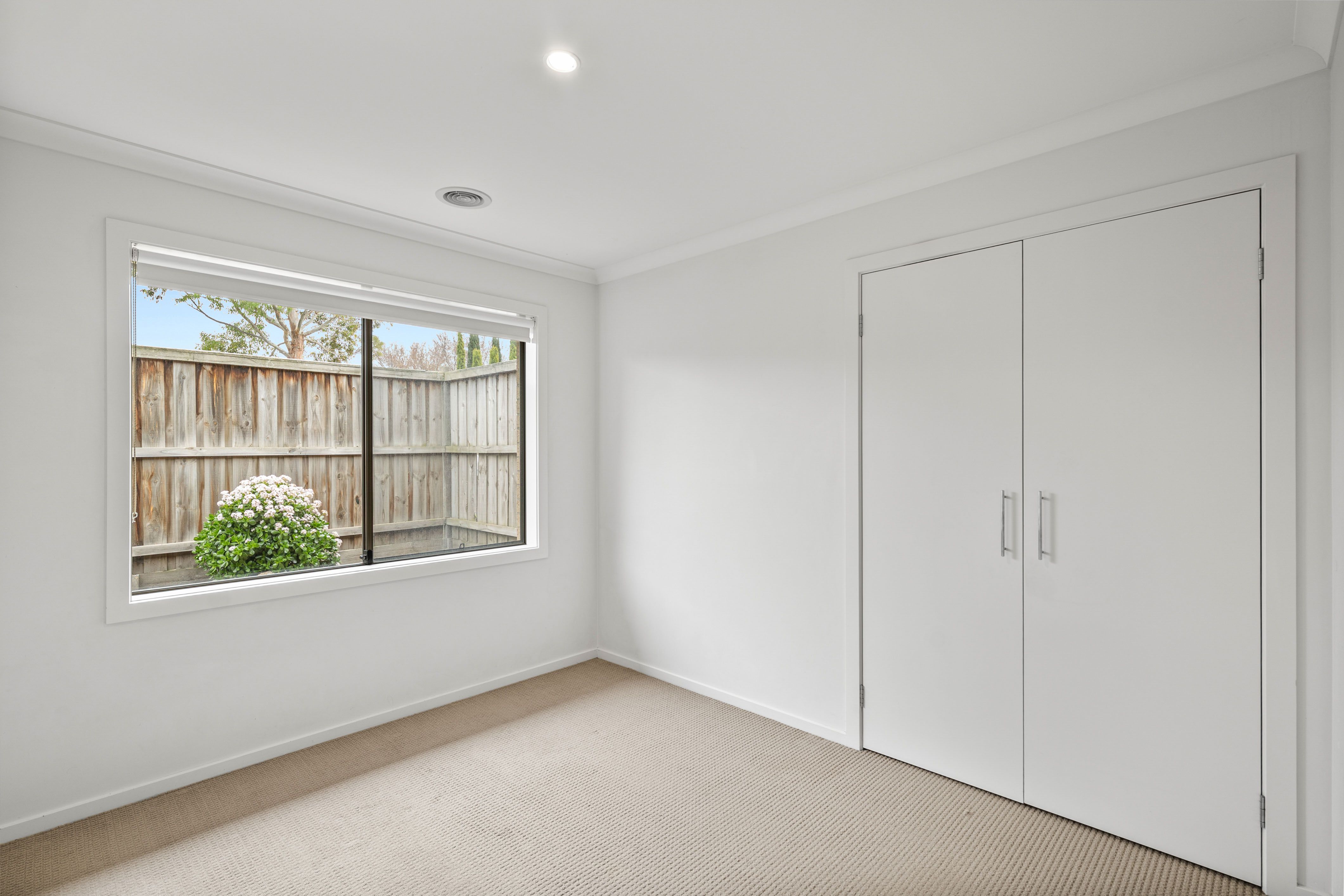38 Eynesbury View — photo 10 of 12