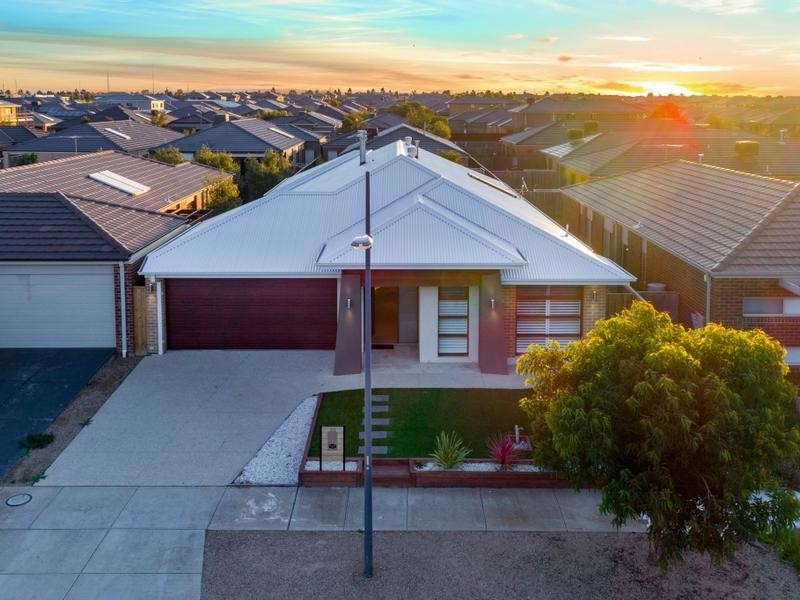 55 Denman Drive, Point Cook, VIC 3030