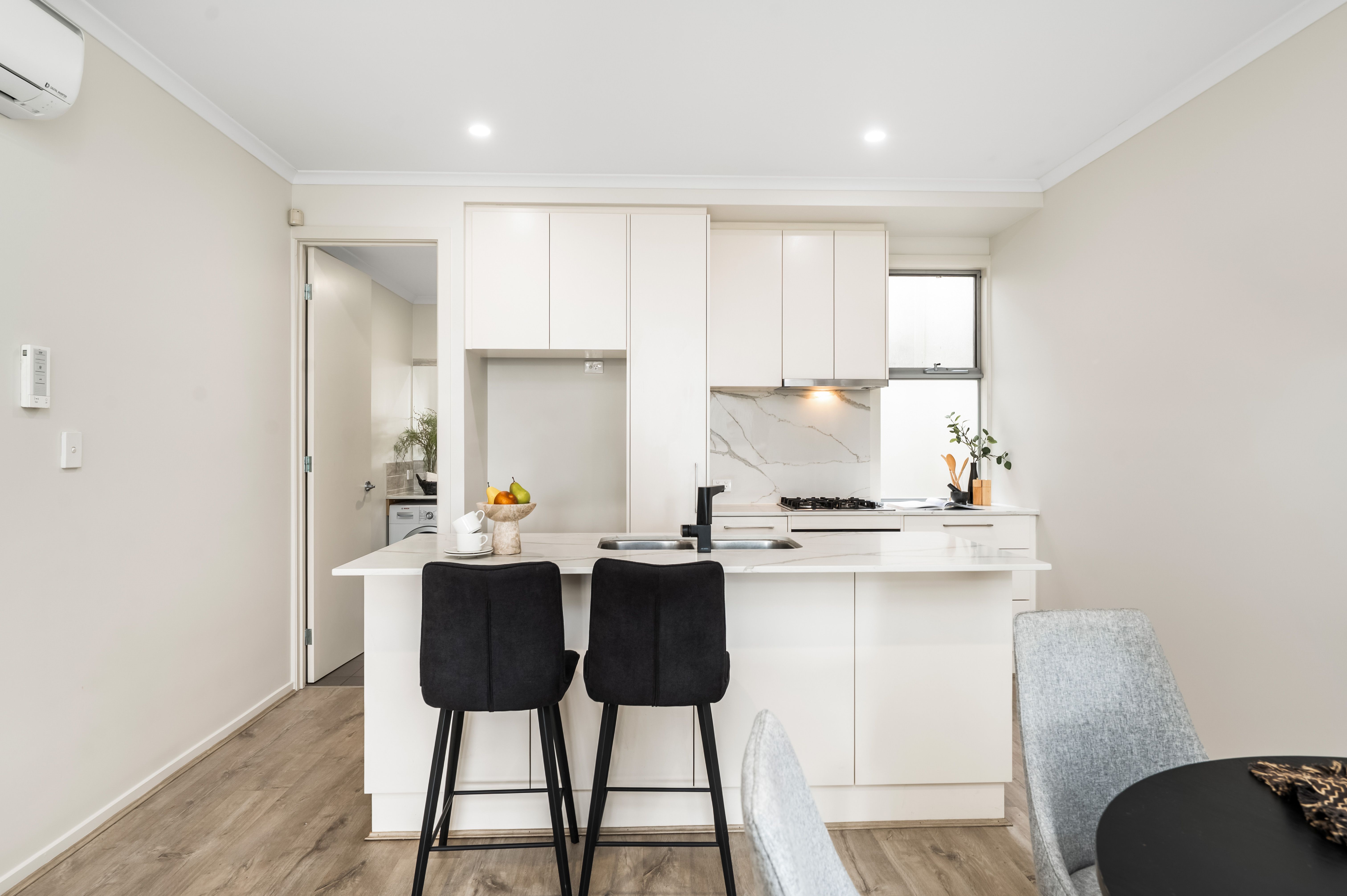 84 Tiara Street — photo 6 of 22