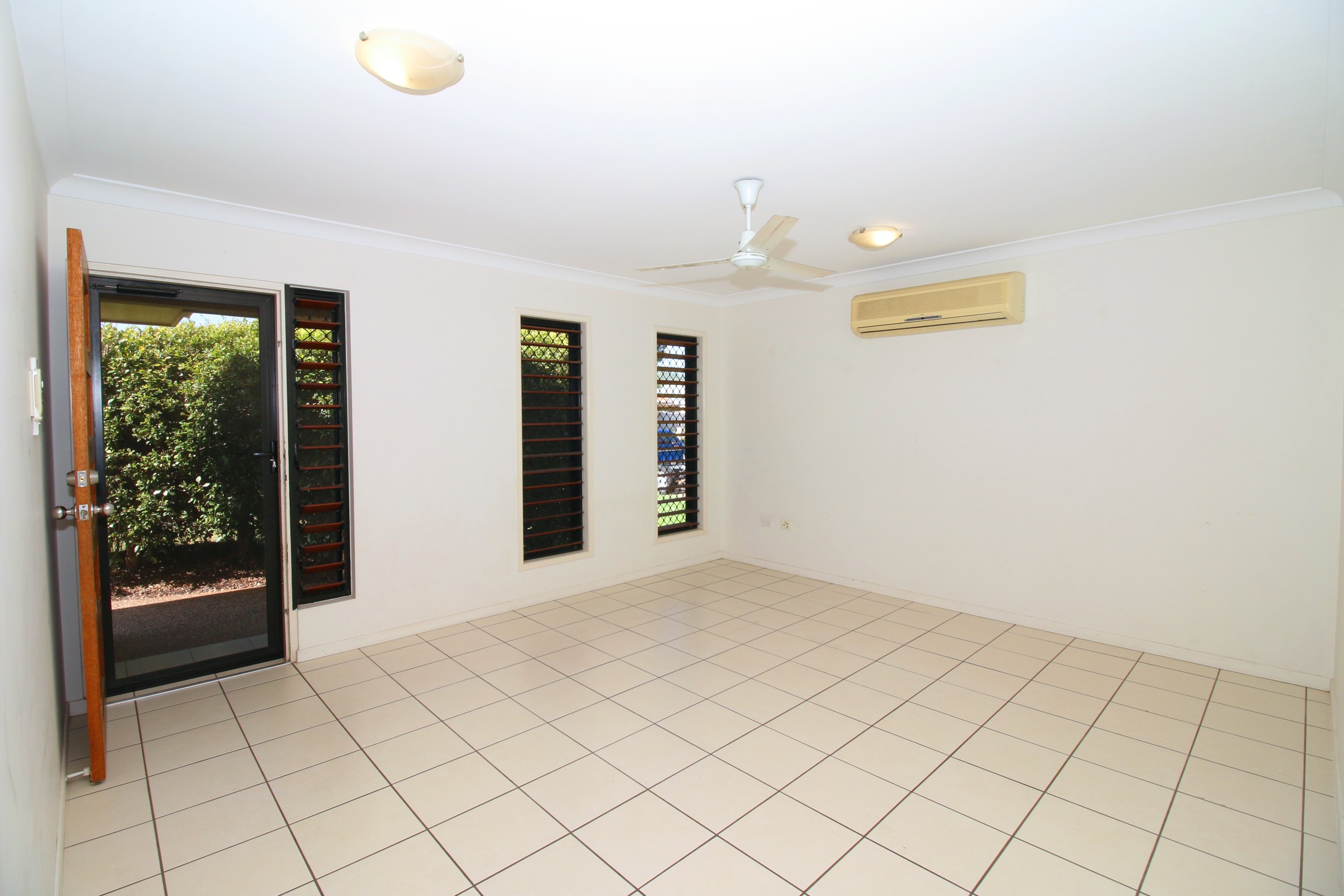 30 Elphinstone Drive, Kirwan, QLD 4817