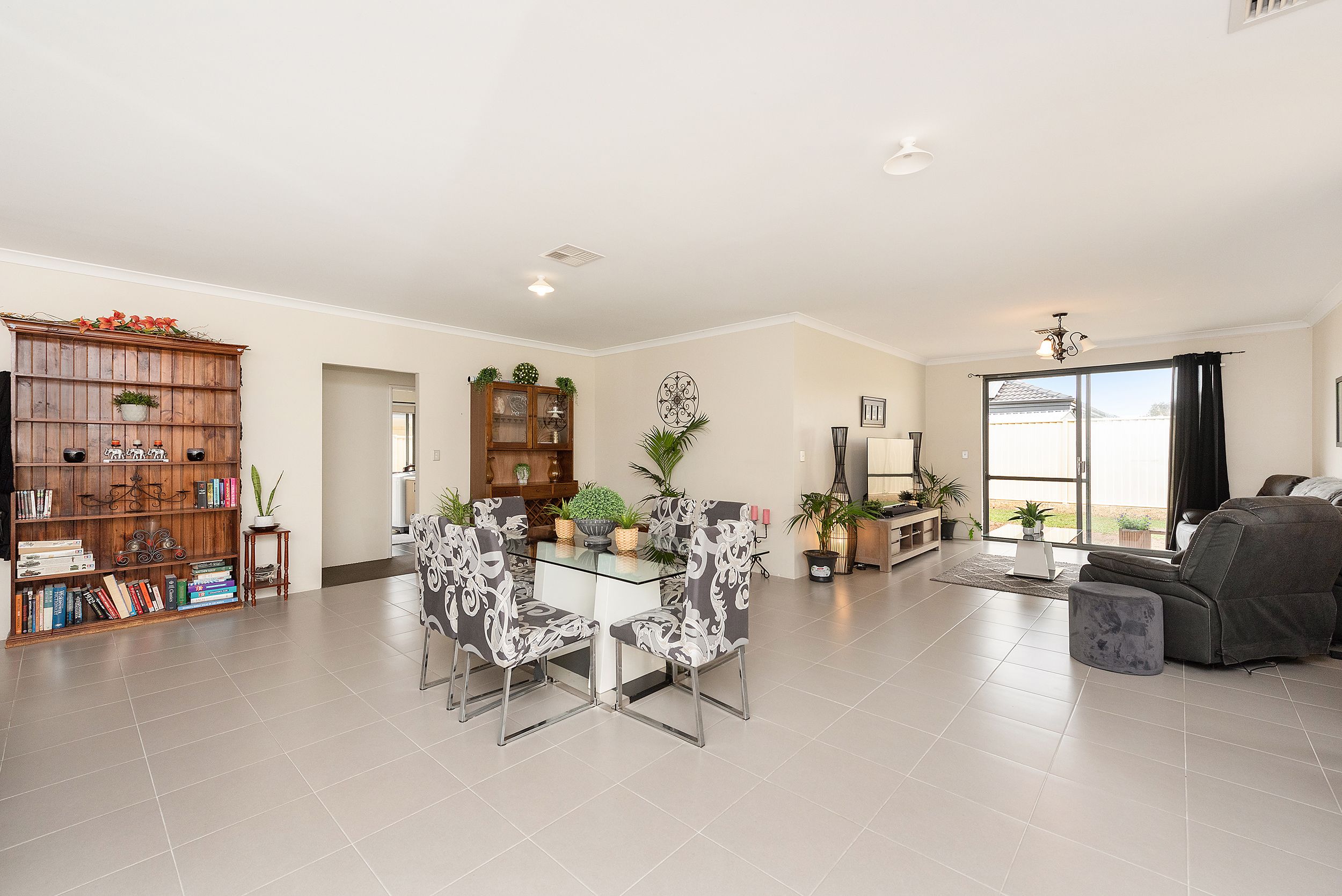 19 Battrass Loop, Baldivis, WA 6171