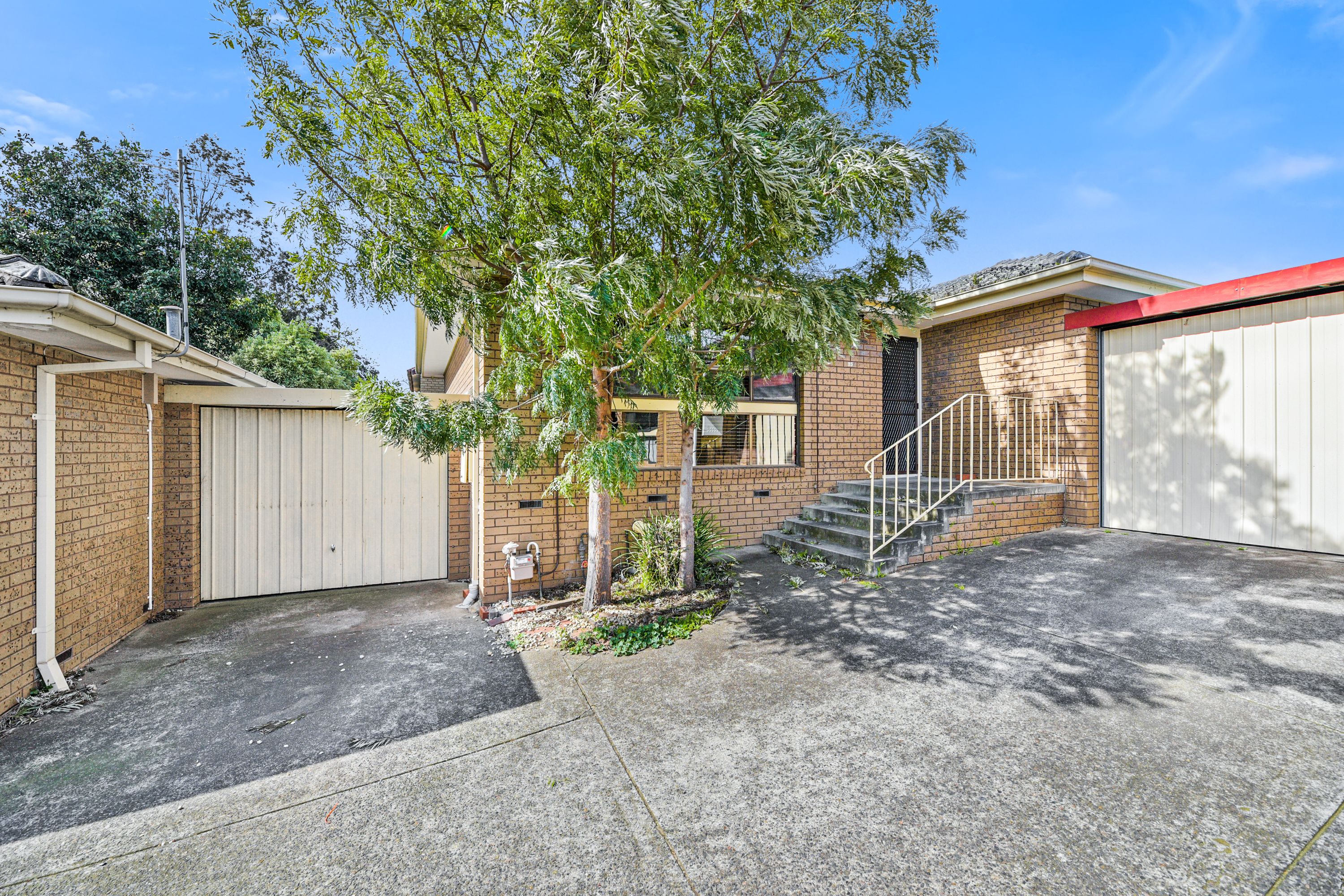 114-118 Ferntree Gully Road, Oakleigh East VIC 3166
