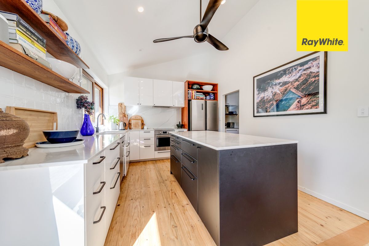 16 Oakes Street, Cook, ACT 2614