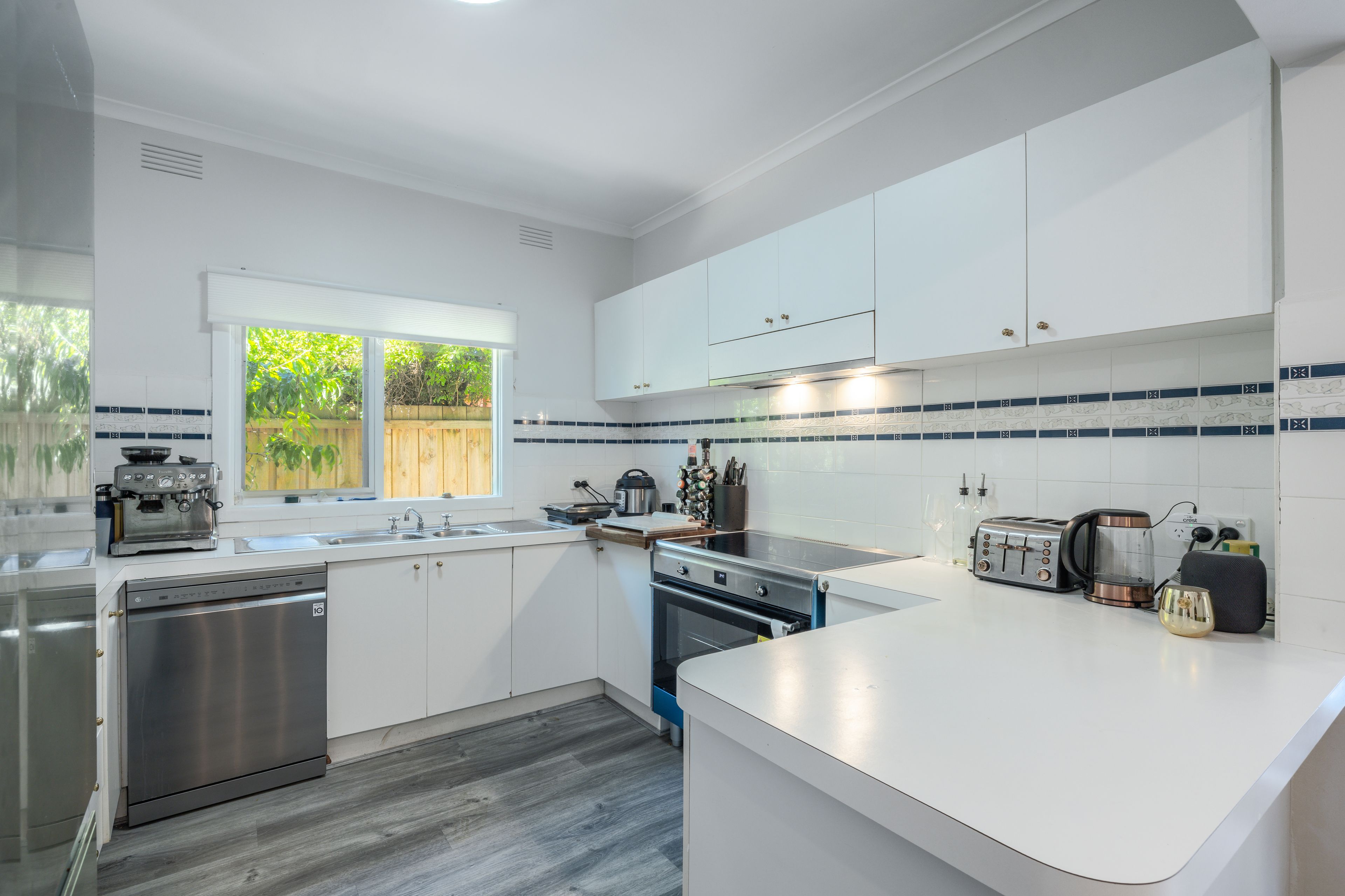 252 Lawrence Road, Mount Waverley, VIC 3149