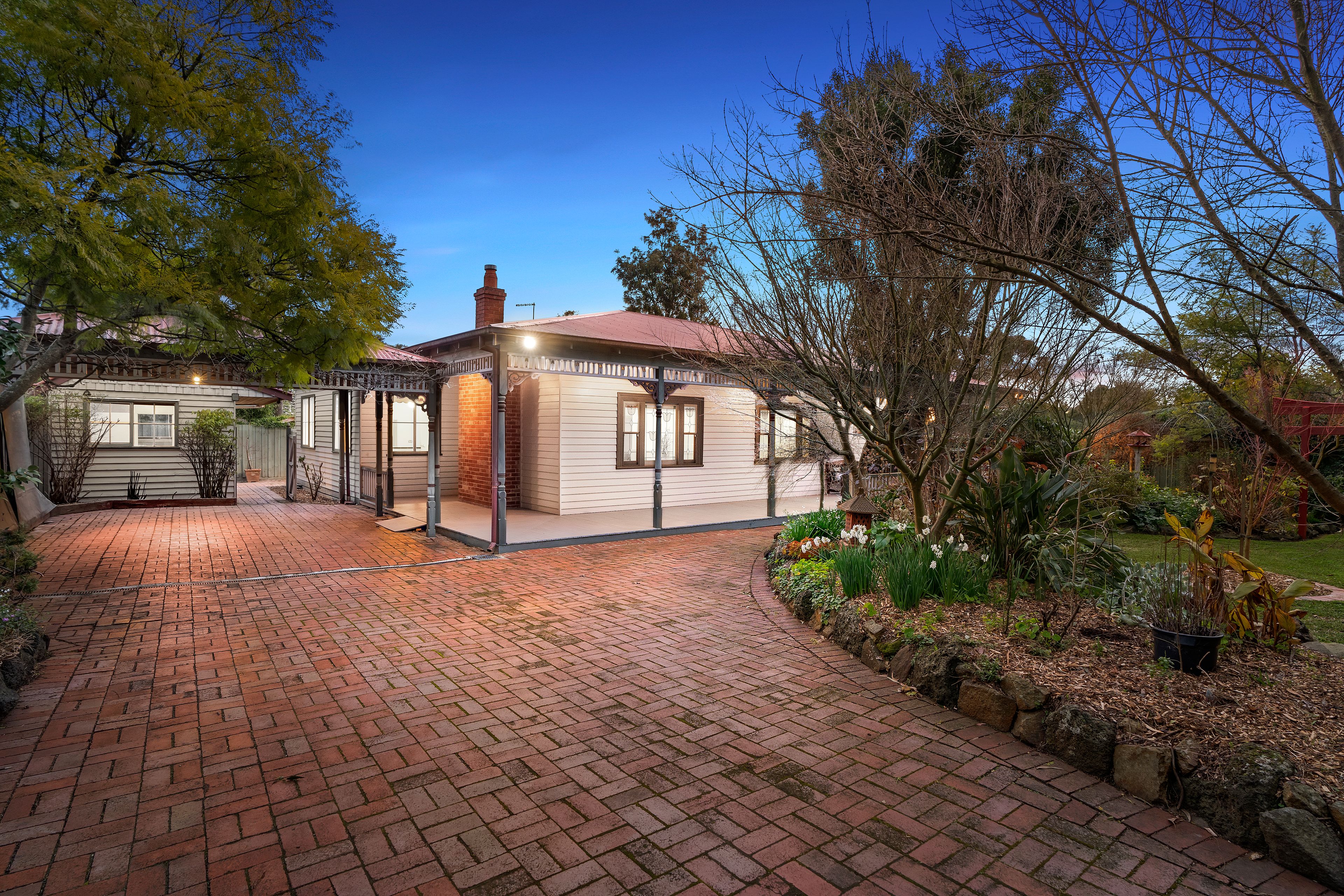 137 Forest Road, Ferntree Gully, VIC 3156