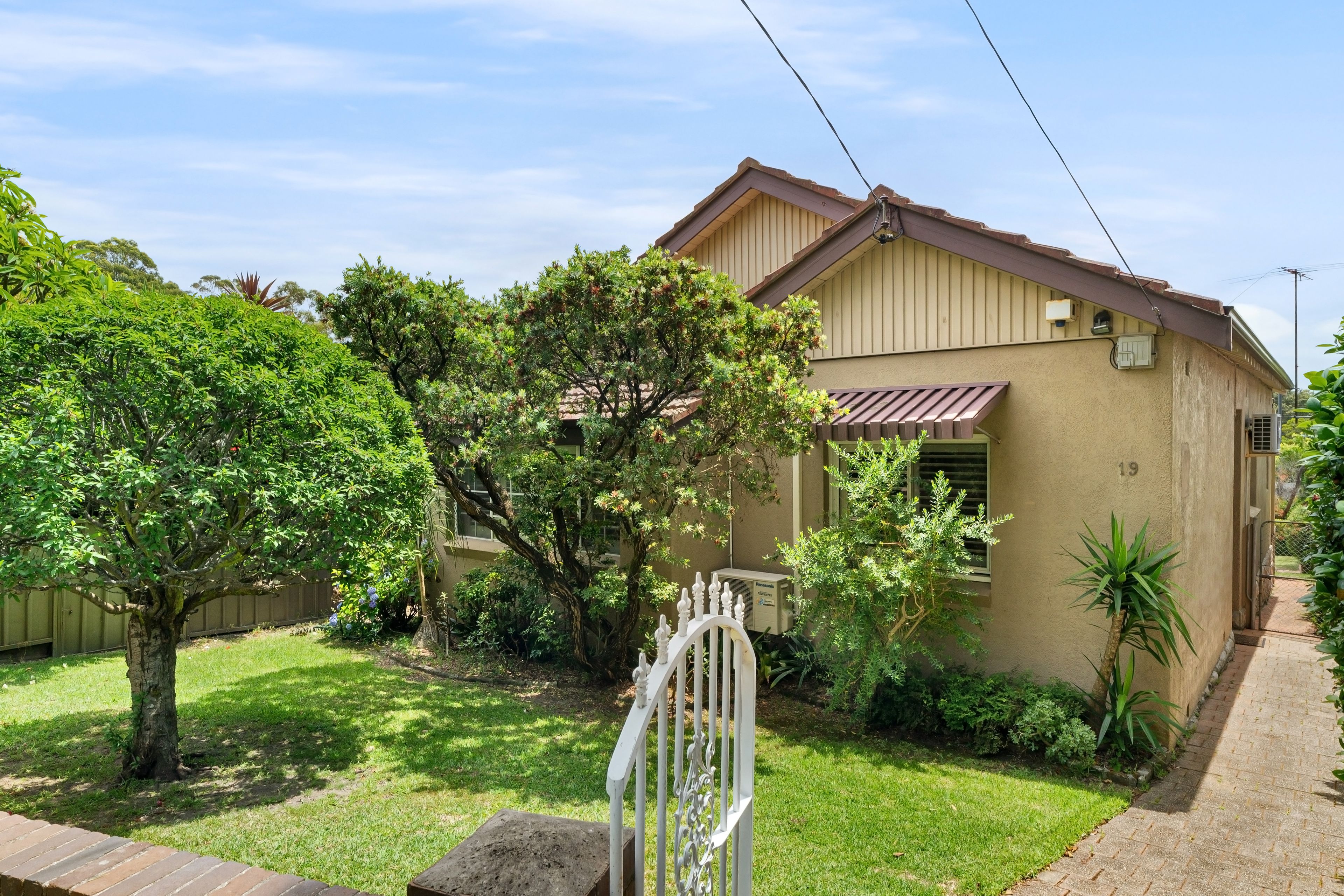 19 Wellington Road, Earlwood, NSW 2206