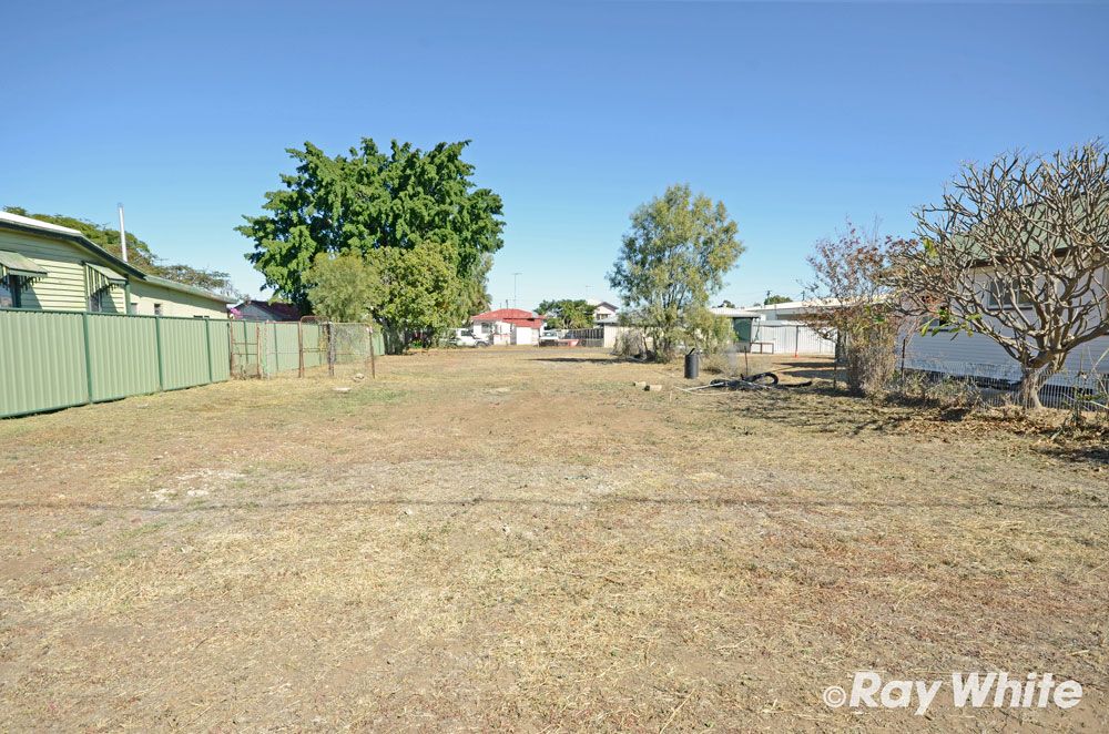 35 Kroombit Street, Biloela QLD 4715