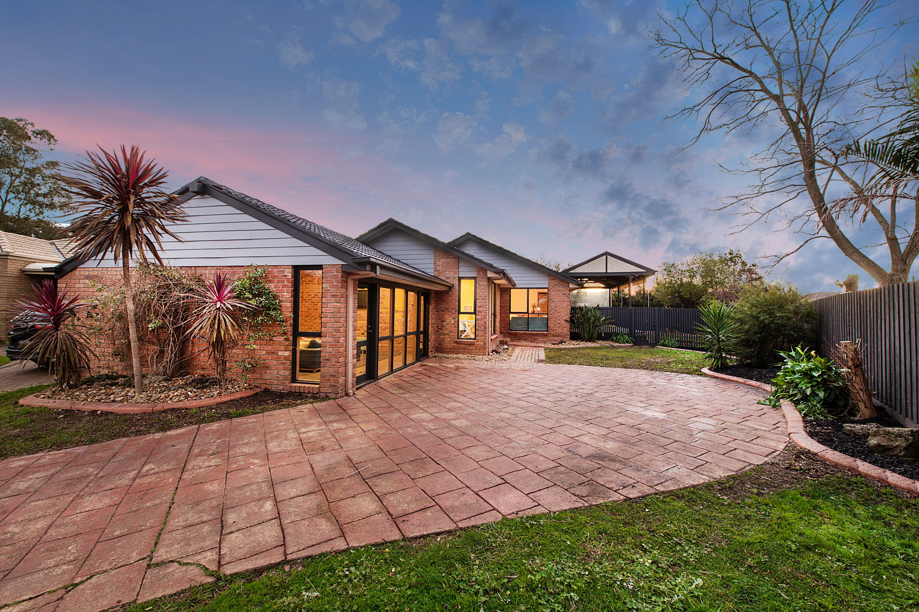 12 Arnhem Court, Rowville, VIC 3178