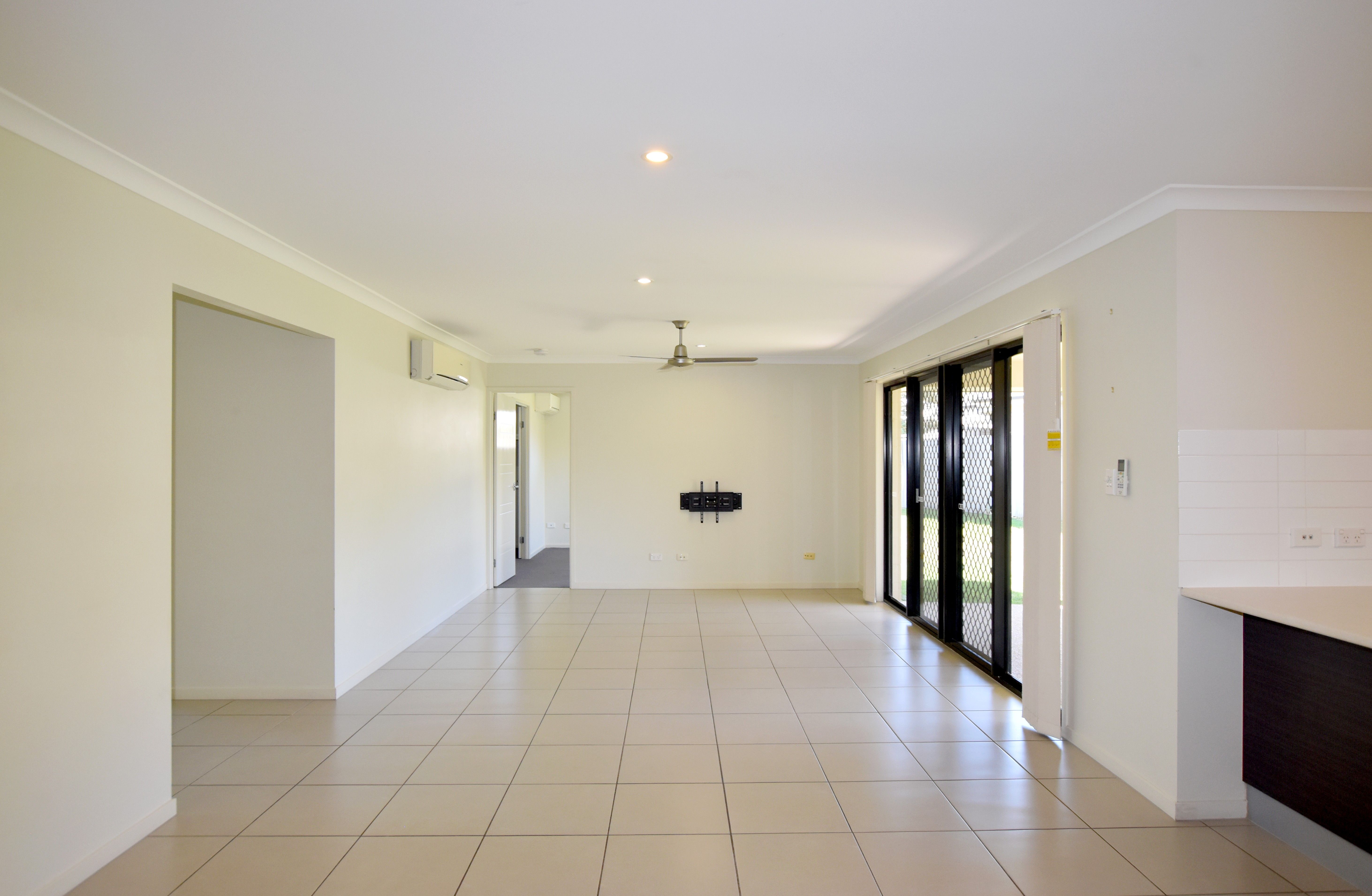 43 Briffney Street, Kirkwood, QLD 4680