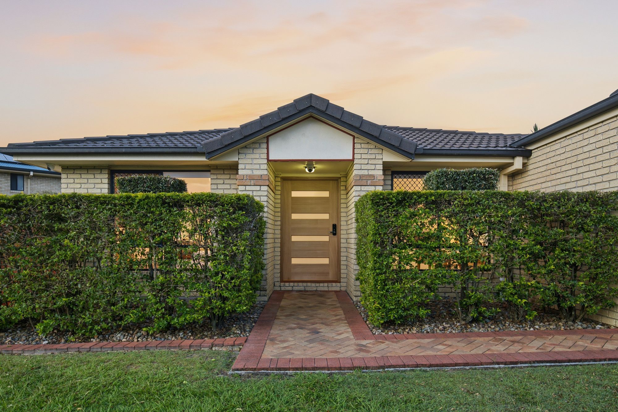 11 Nambung Place, Parkinson, QLD 4115