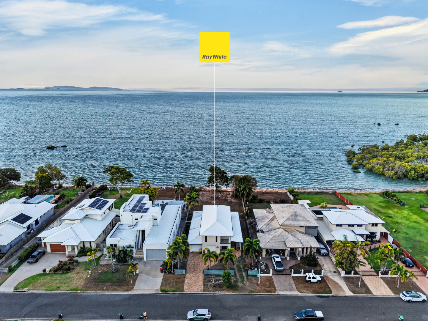28 Waterview Drive, Bushland Beach, QLD 4818