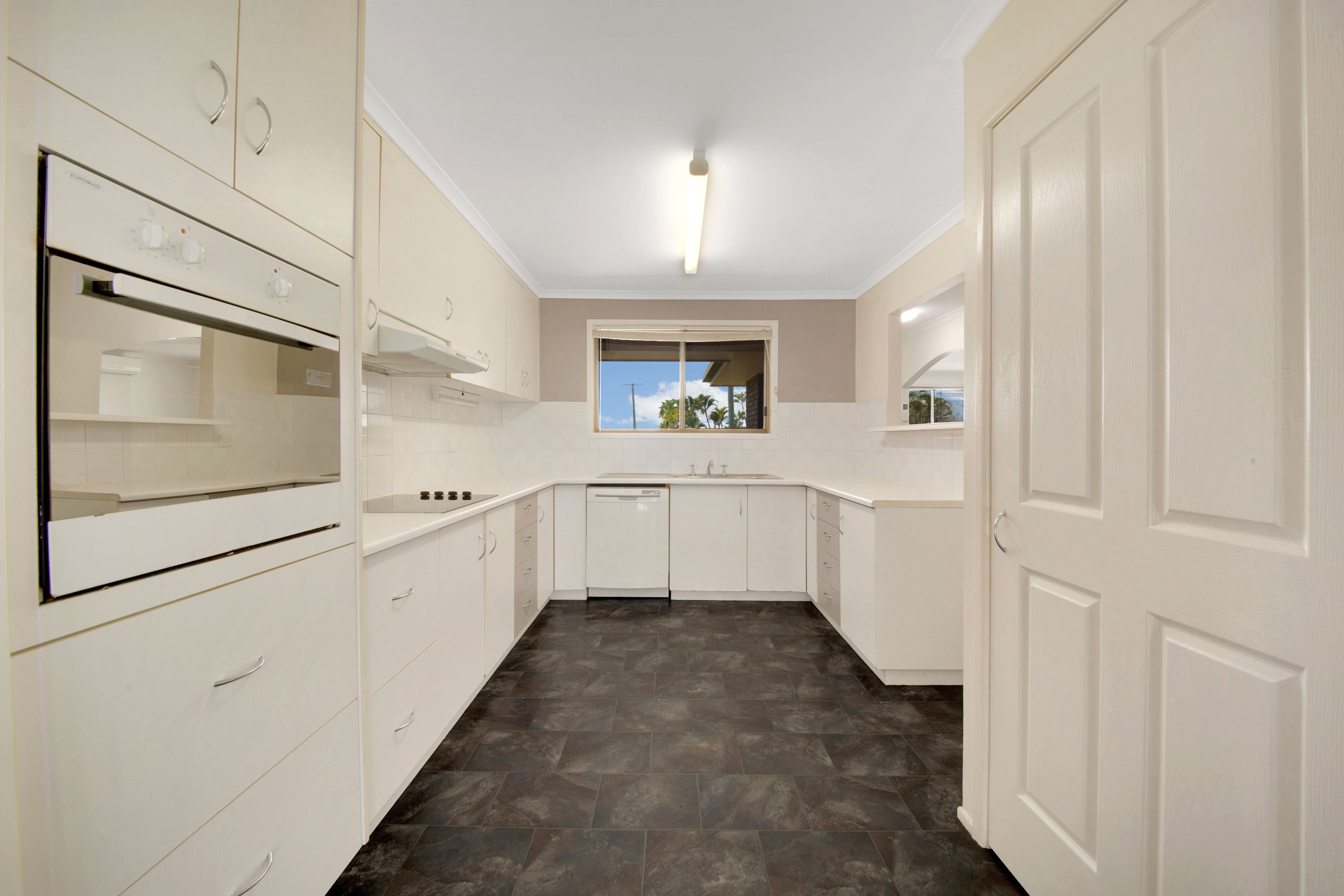 5 McIver Road, Clinton, QLD 4680