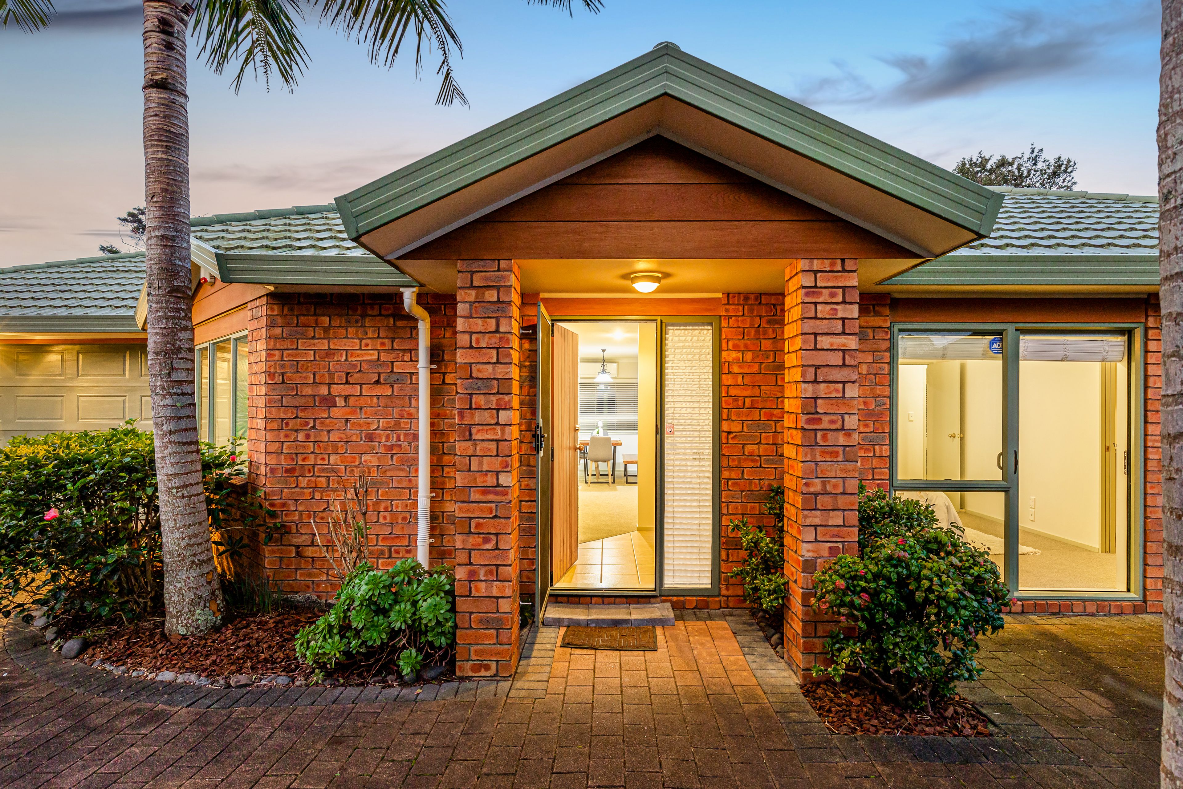 6B Vardon Road, Green Bay, Waitakere City