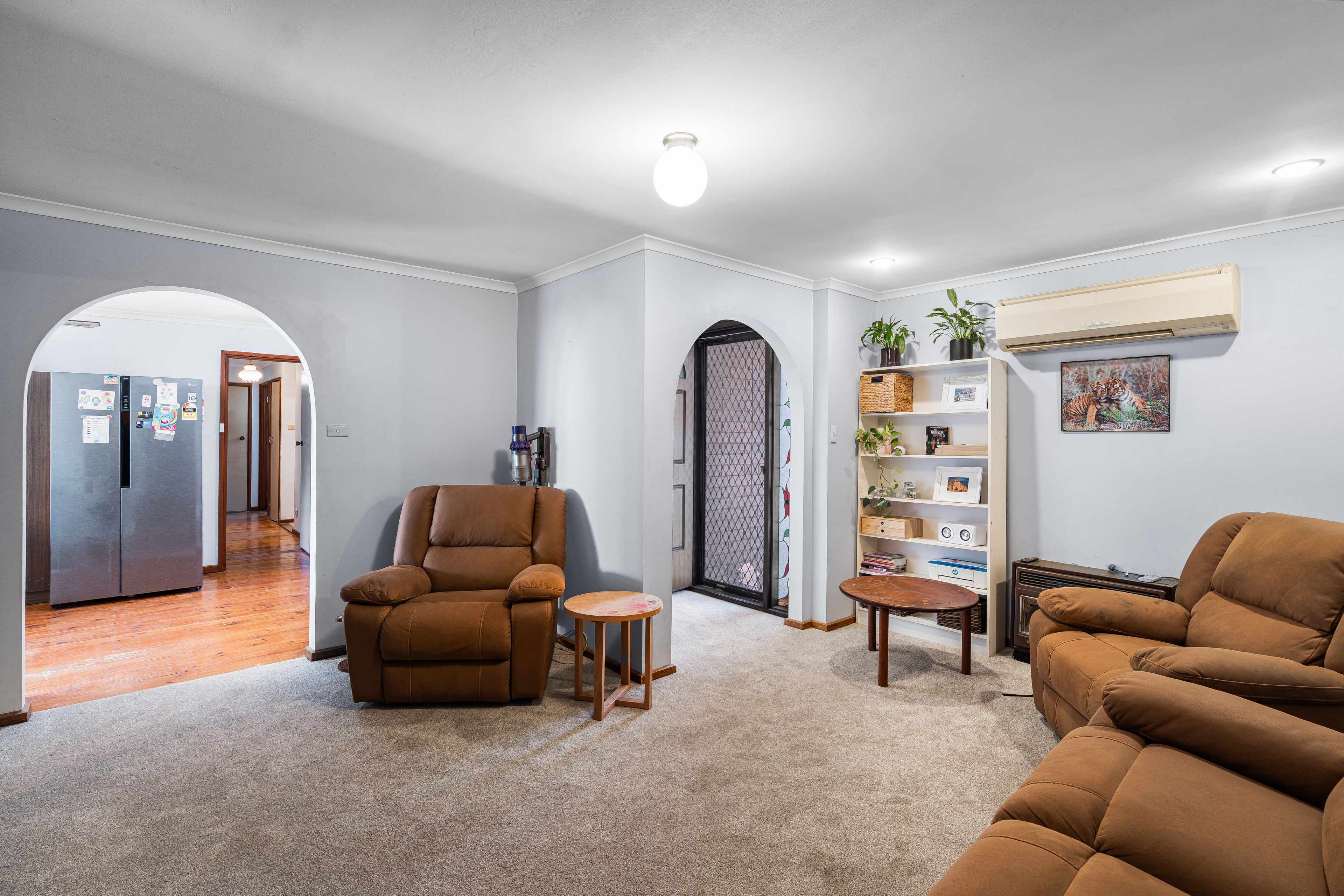 22 Darren Avenue — photo 4 of 23