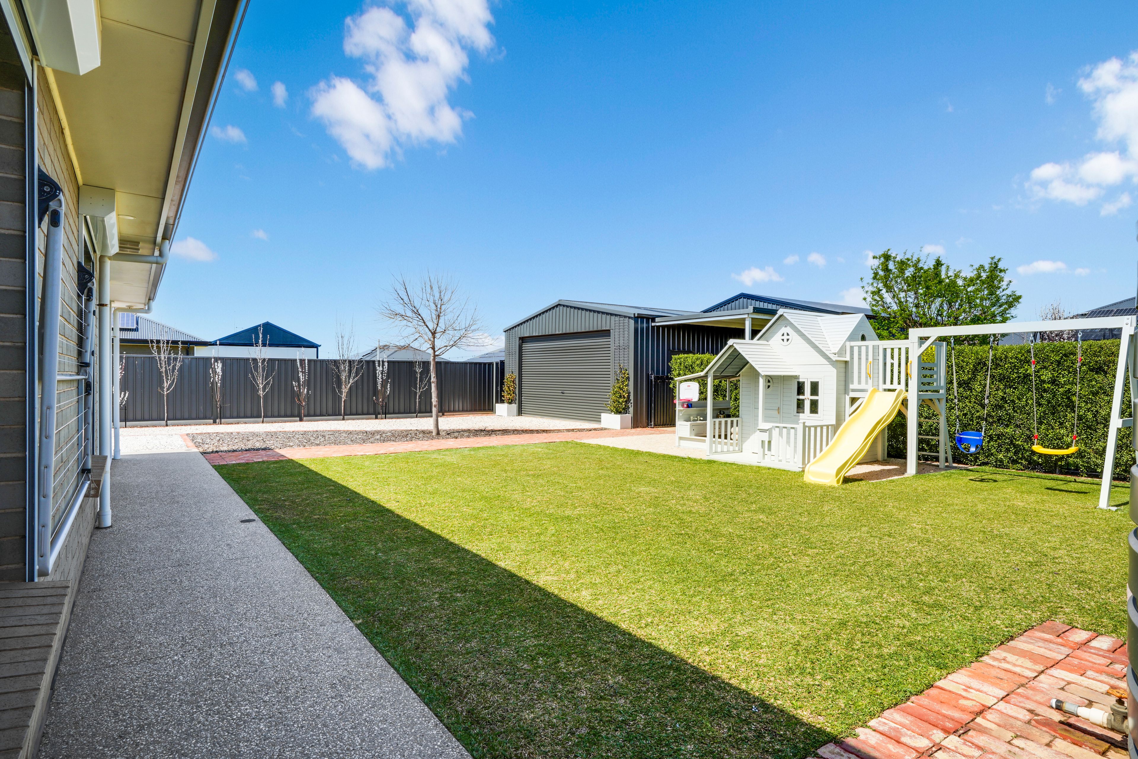 5 Lavender Drive — photo 10 of 14