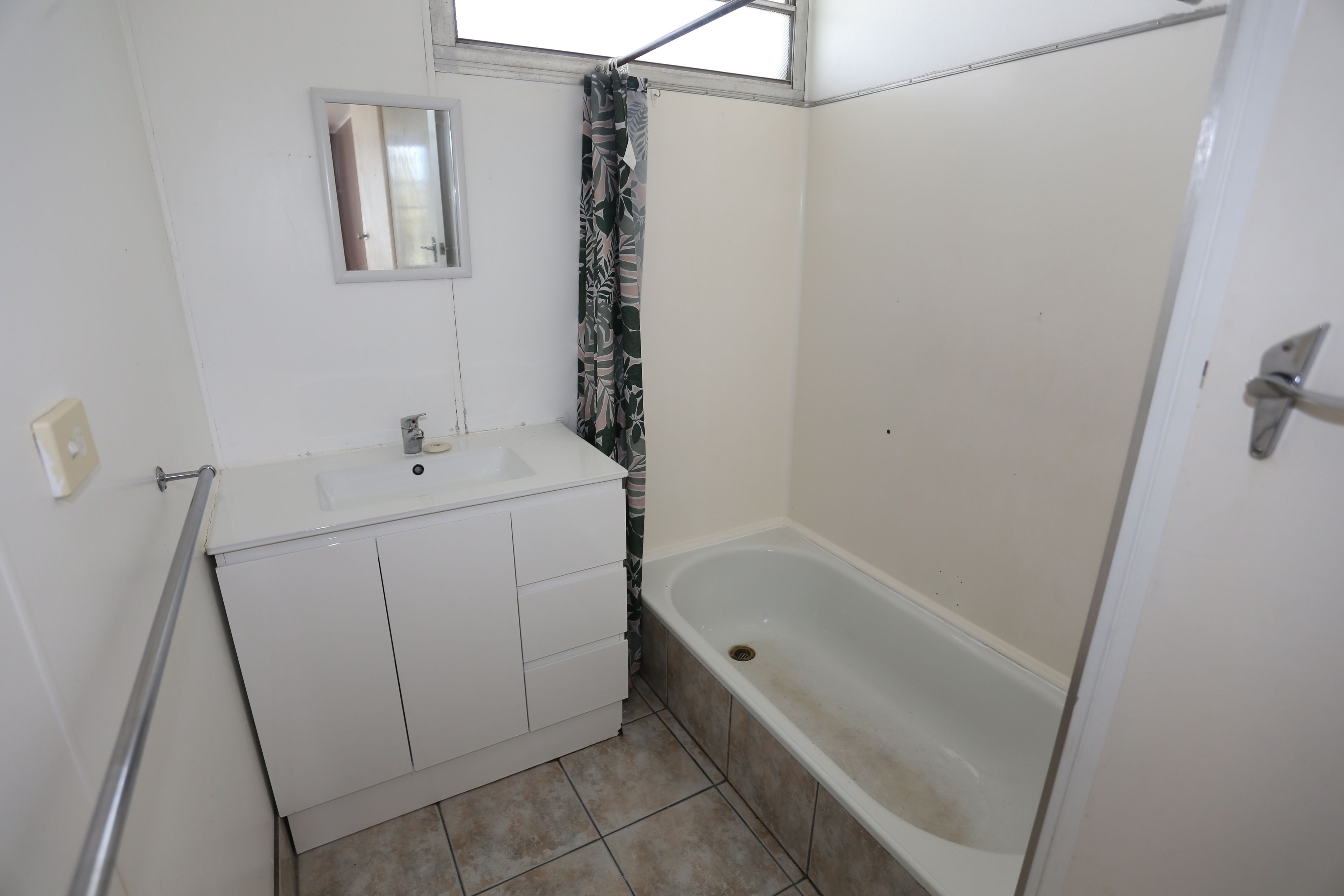 13 Grevillea Crescent — photo 4 of 9