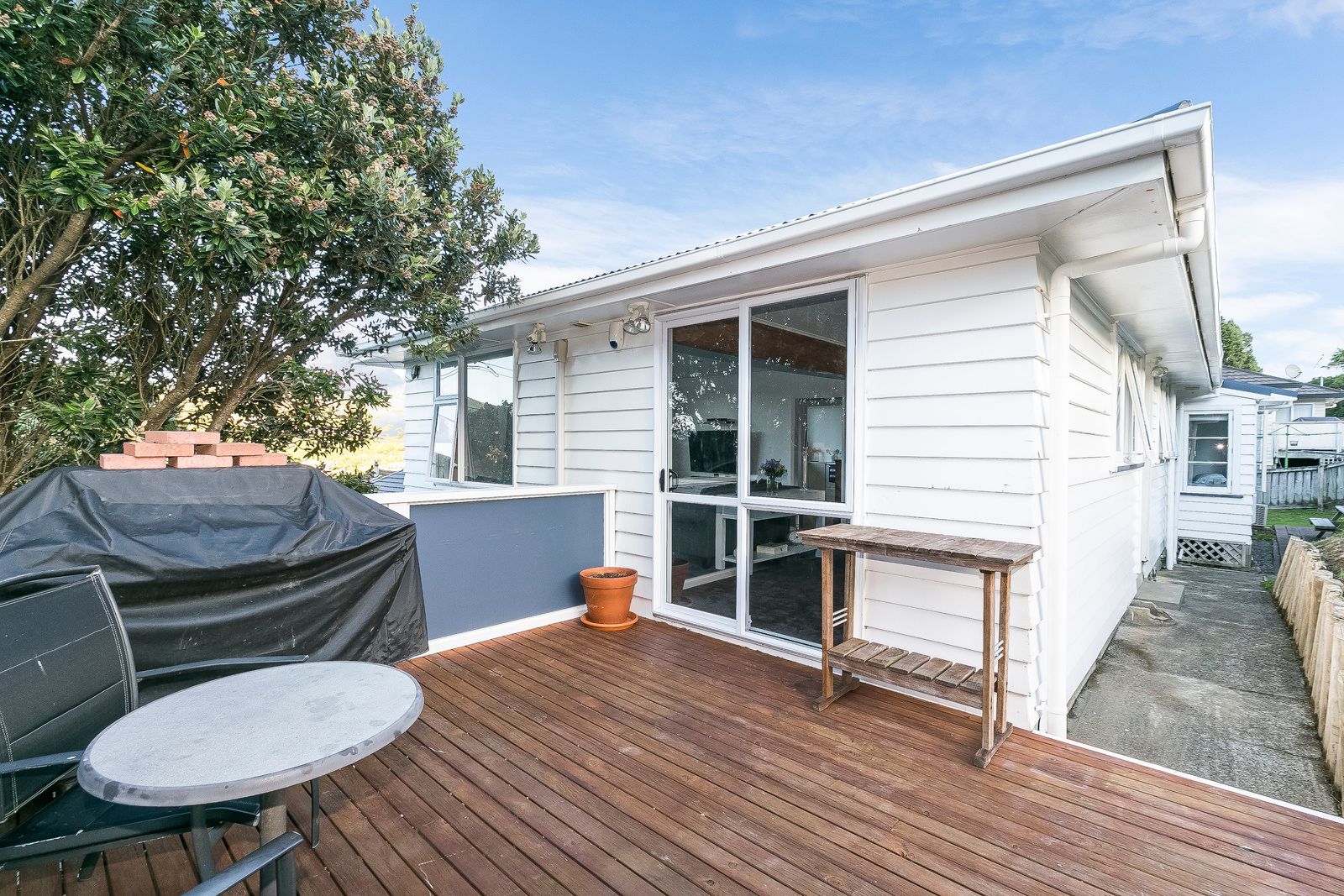 6 Hillary Street, Tawa, Wellington City