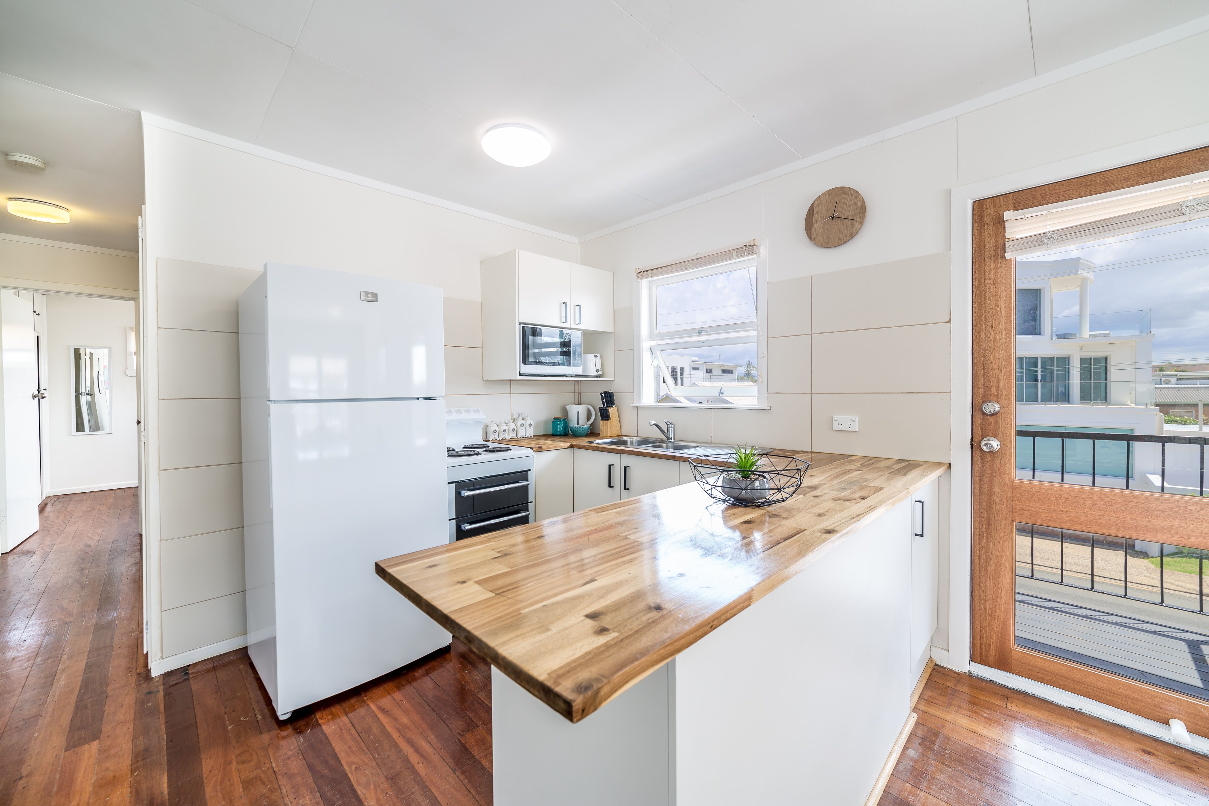 2/111 Albatross Avenue, Mermaid Beach, QLD 4218