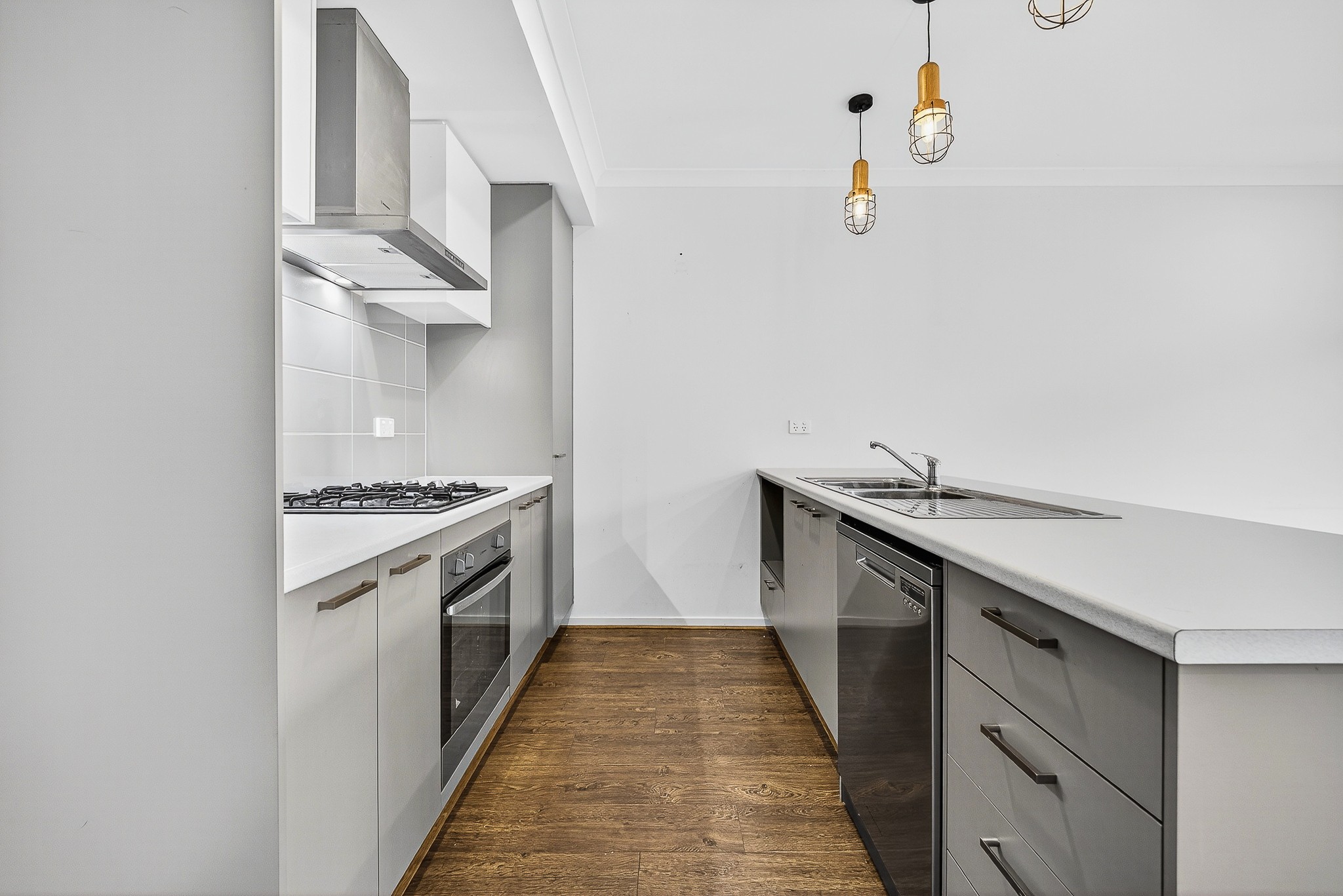 19 Forton Crescent, Cranbourne West, VIC 3977