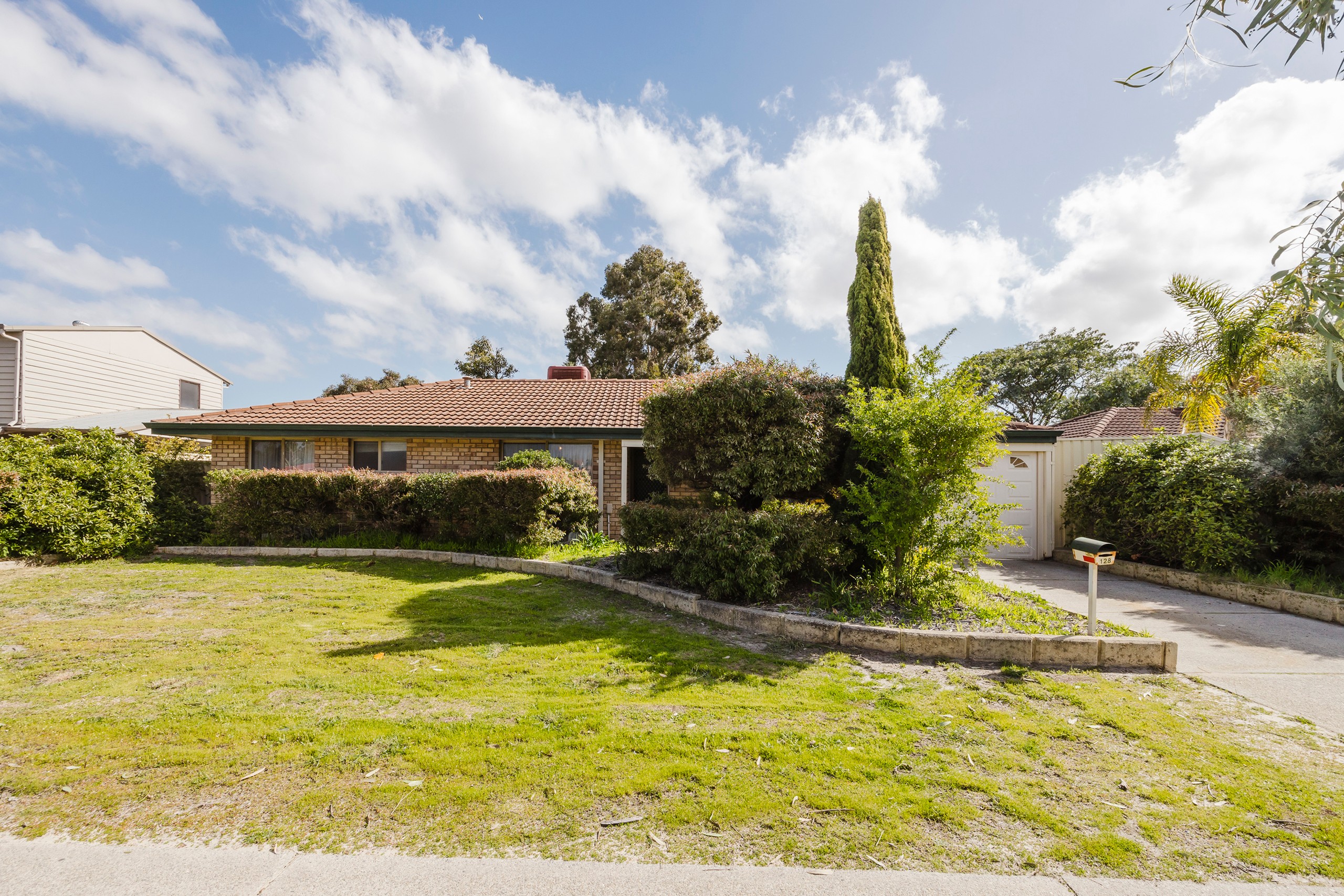 128 Kingfisher Avenue, Ballajura, WA 6066