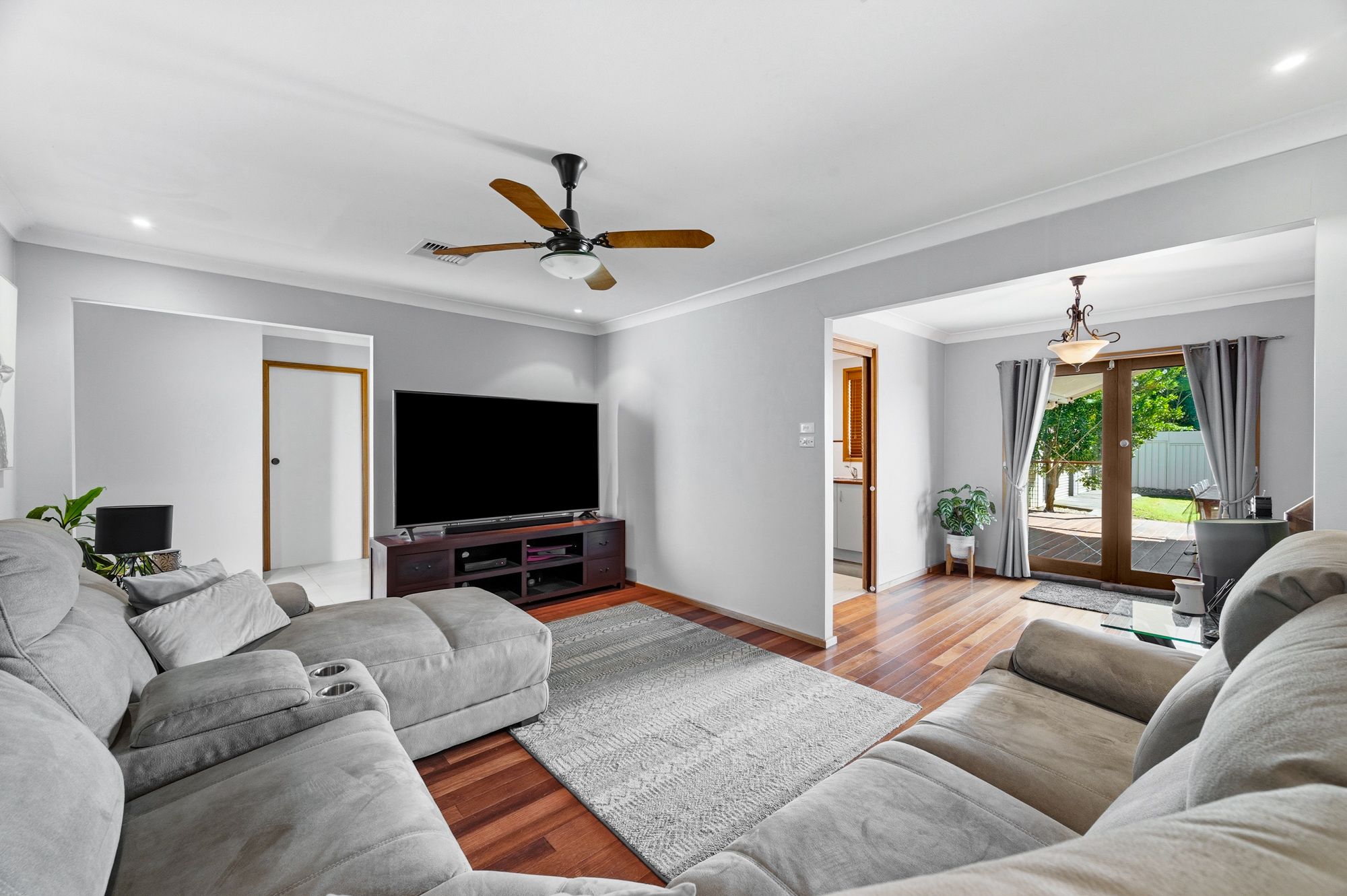 64 Farmview Drive, Cranebrook, NSW