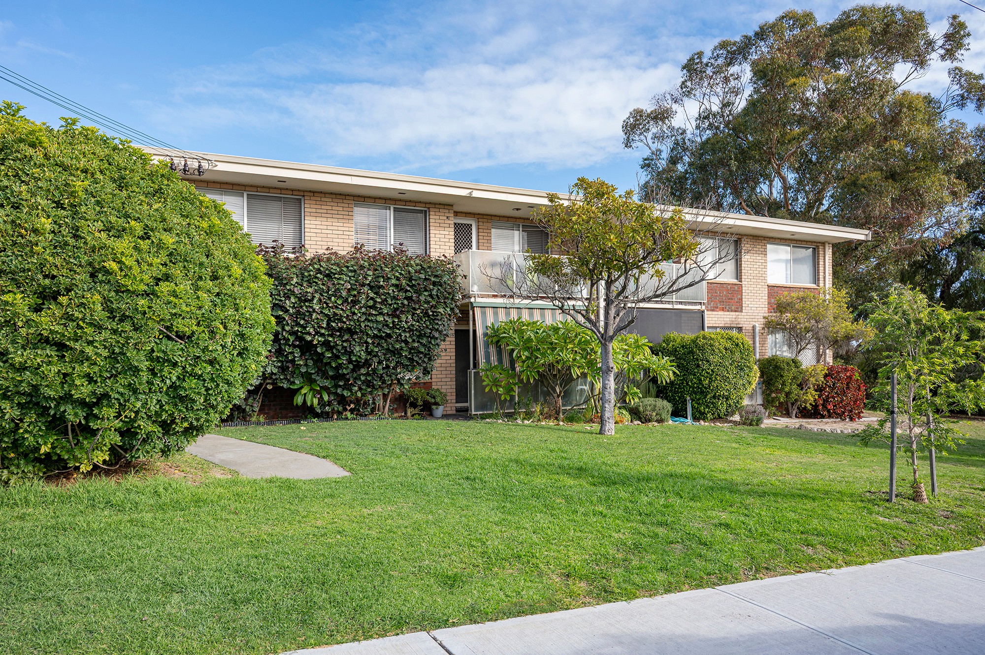 2/4 Villiers Street, Yokine, WA 6060
