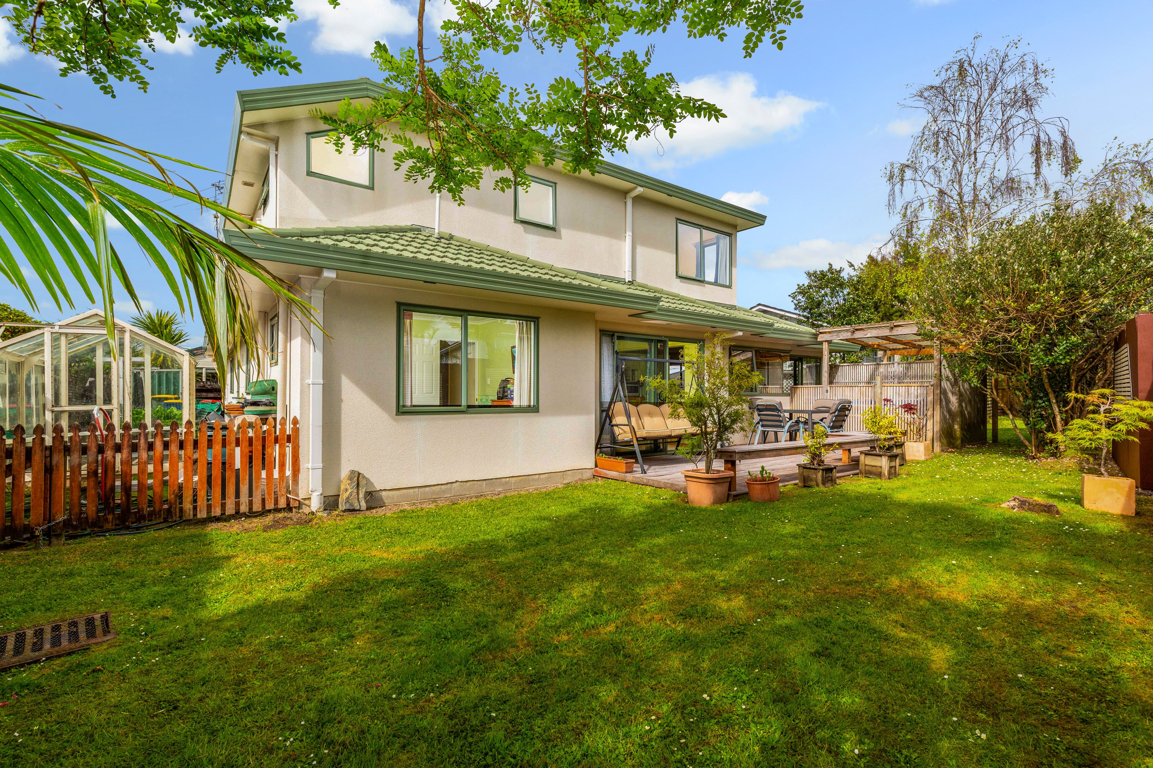 5a Grimshaw Place, Henderson, Waitakere City