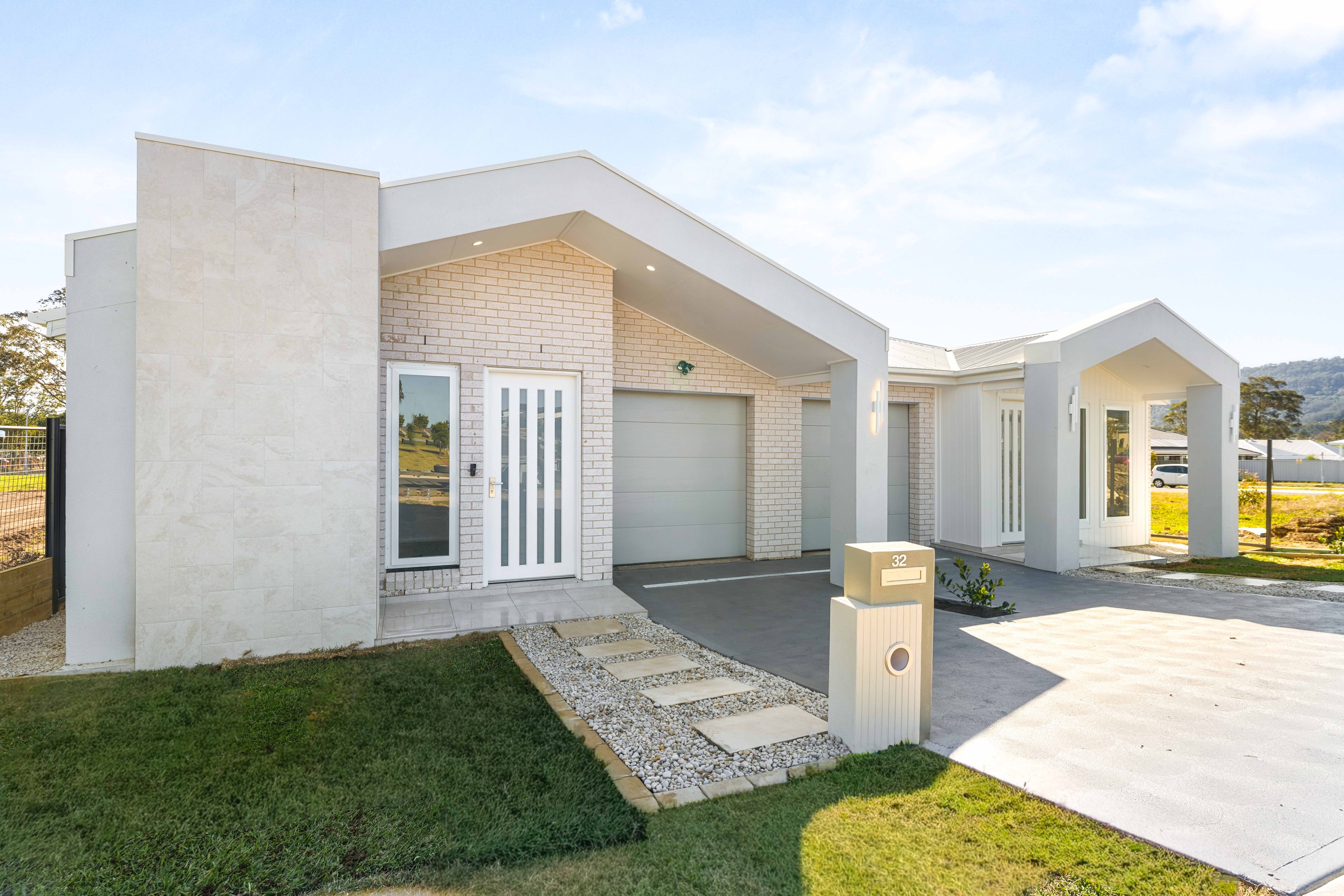 32 Myrtle Drive, BADAGARANG, NSW 2540