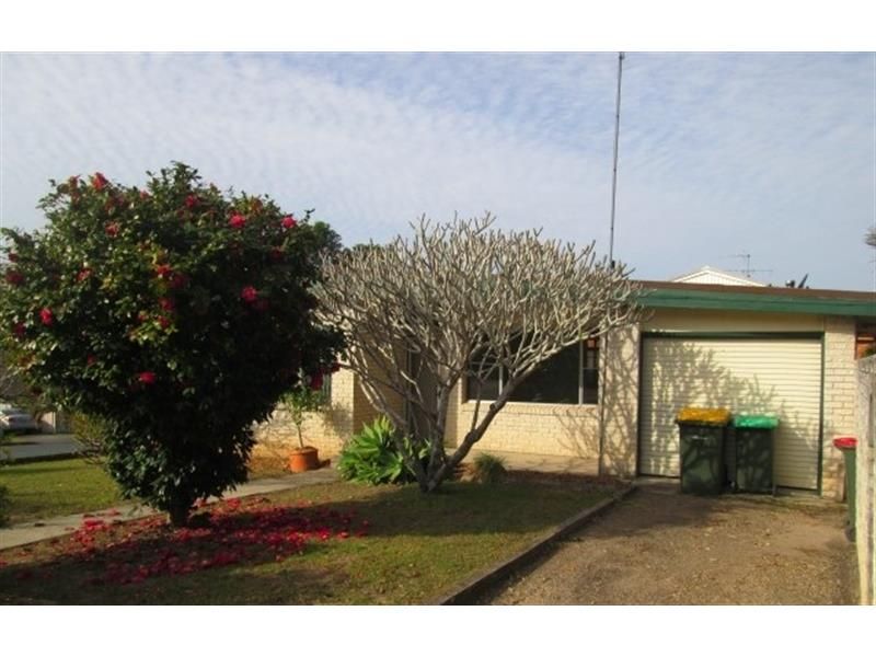 8 Weismantle Street — photo from Ray White Port Macquarie