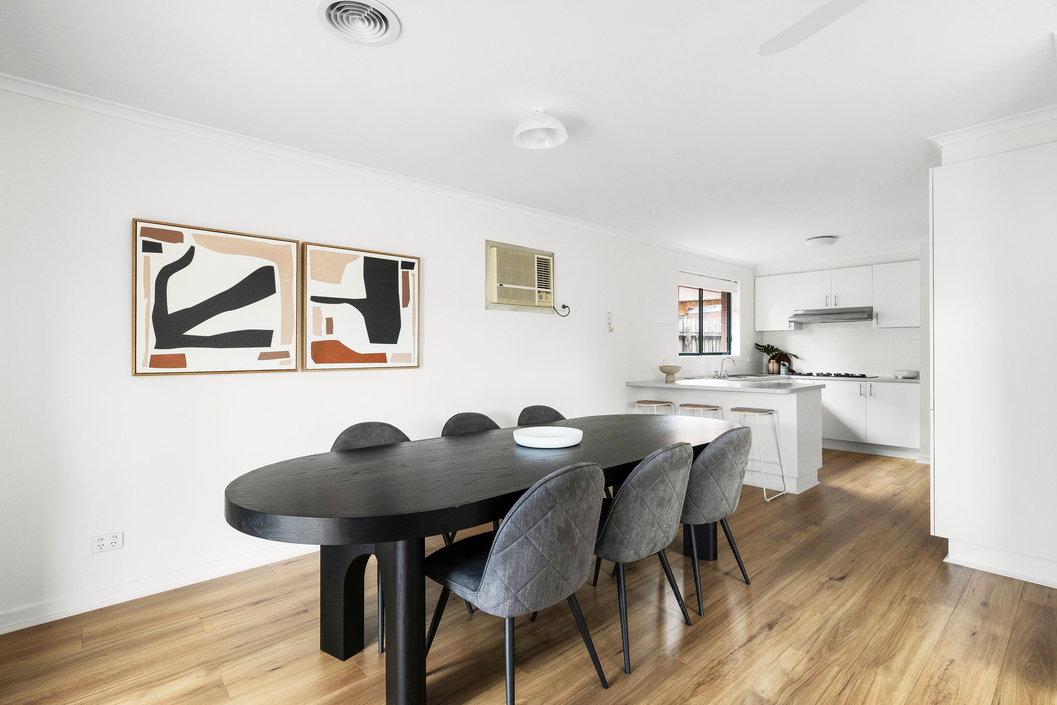 27 Bakers Road — photo 5 of 16