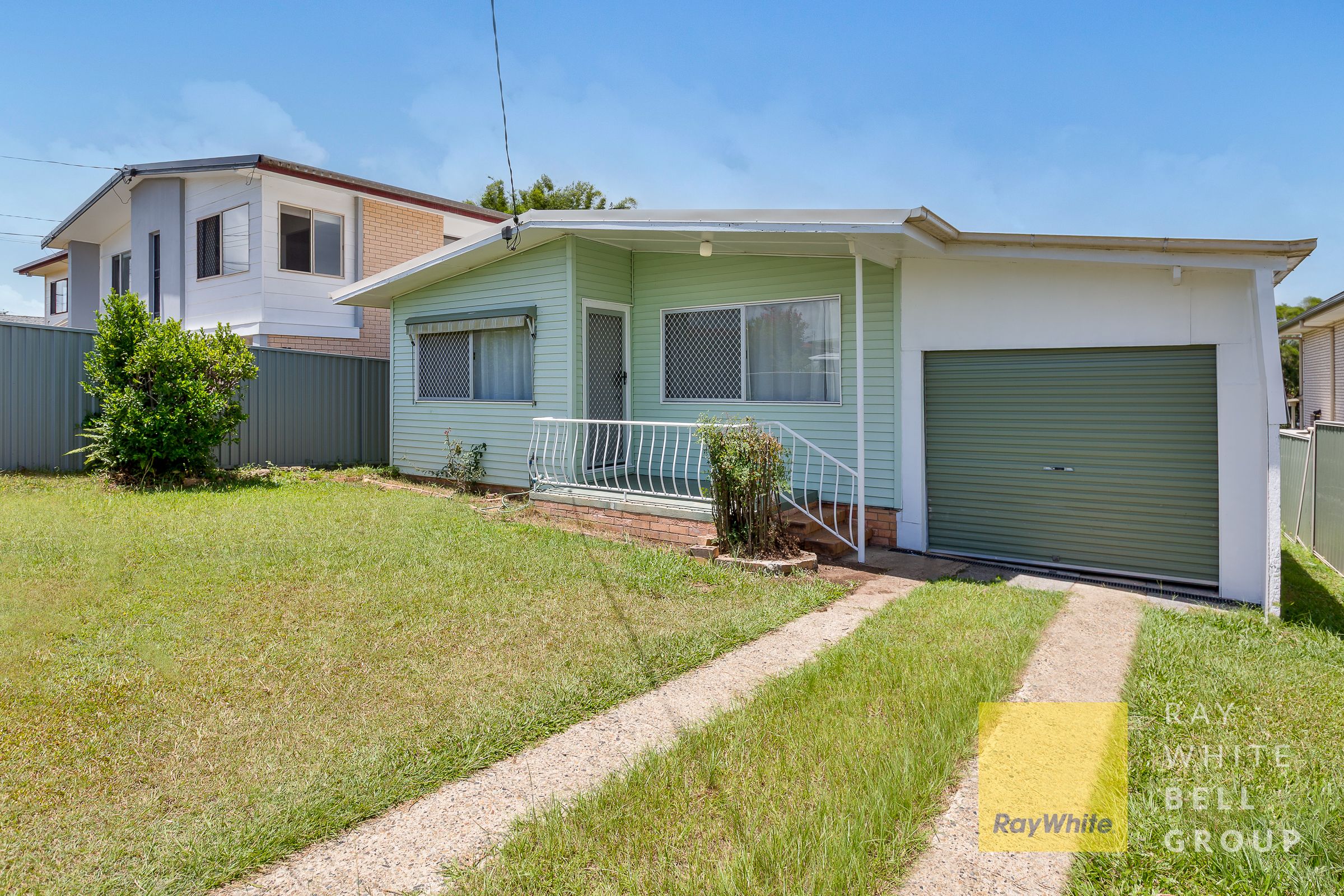 18 Beitz Avenue, Labrador, QLD 4215