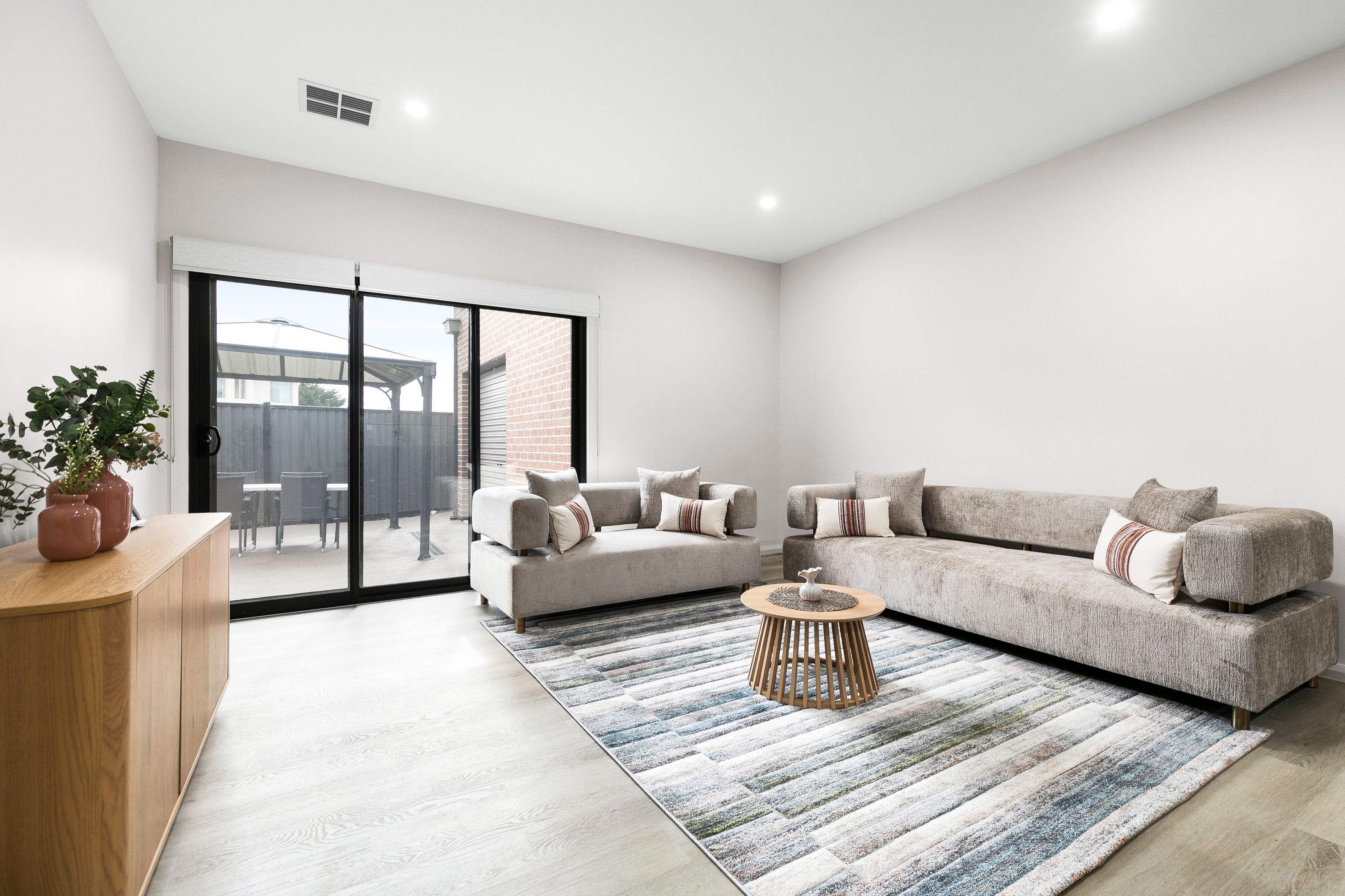 27 Parish Court — photo 3 of 16