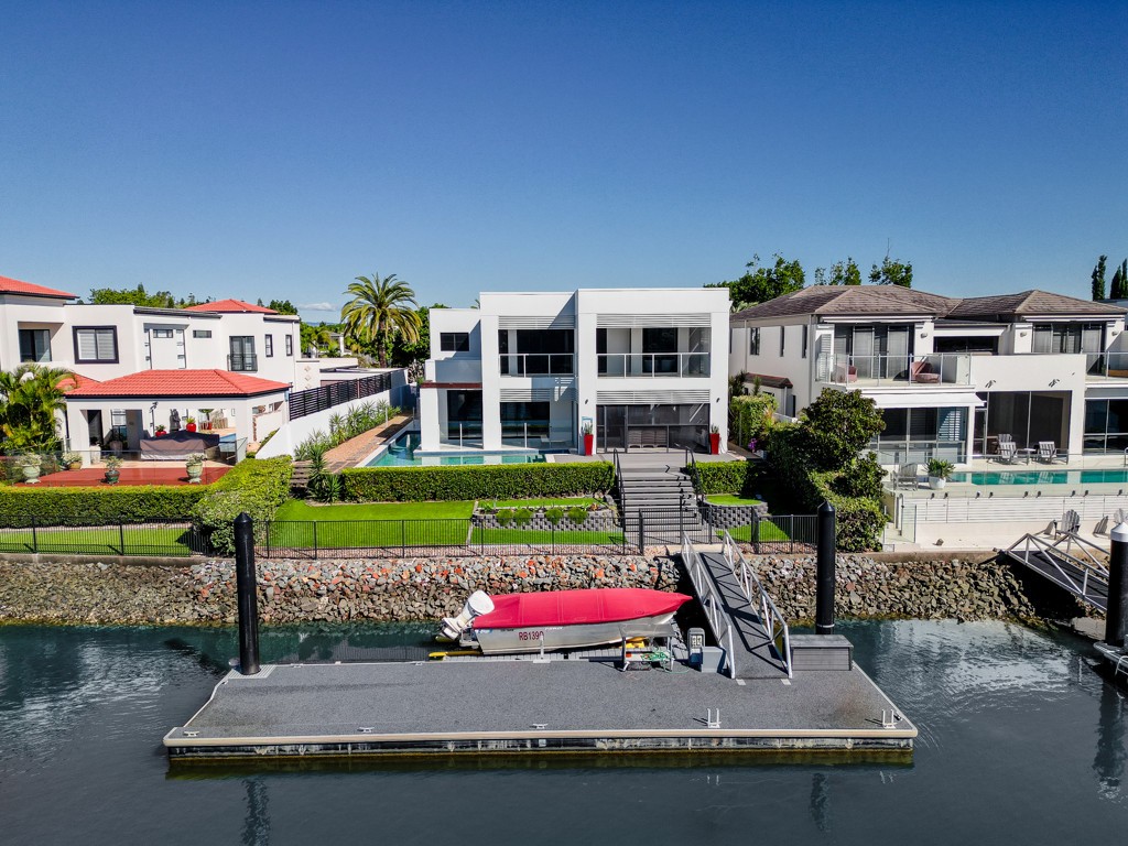 8089 Riverside Drive, Sanctuary Cove, QLD 4212