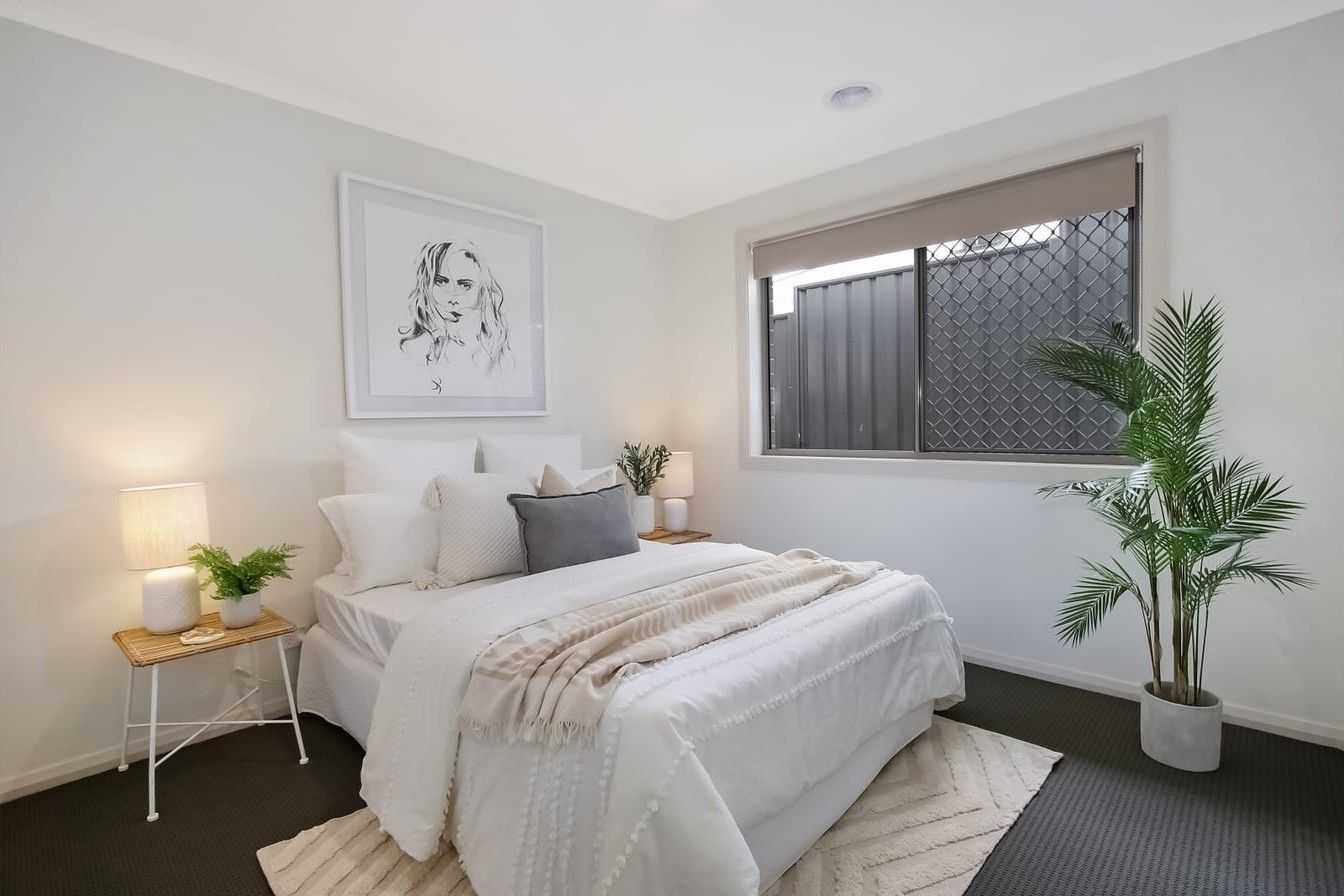 18 O'Keefe Street — photo 8 of 17