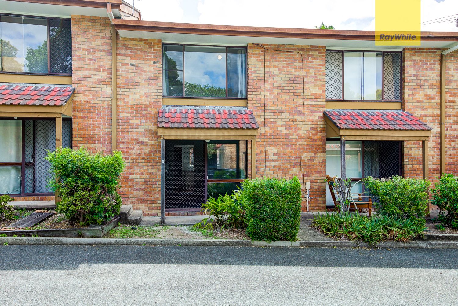 29-31 Defiance Road, Woodridge QLD 4114